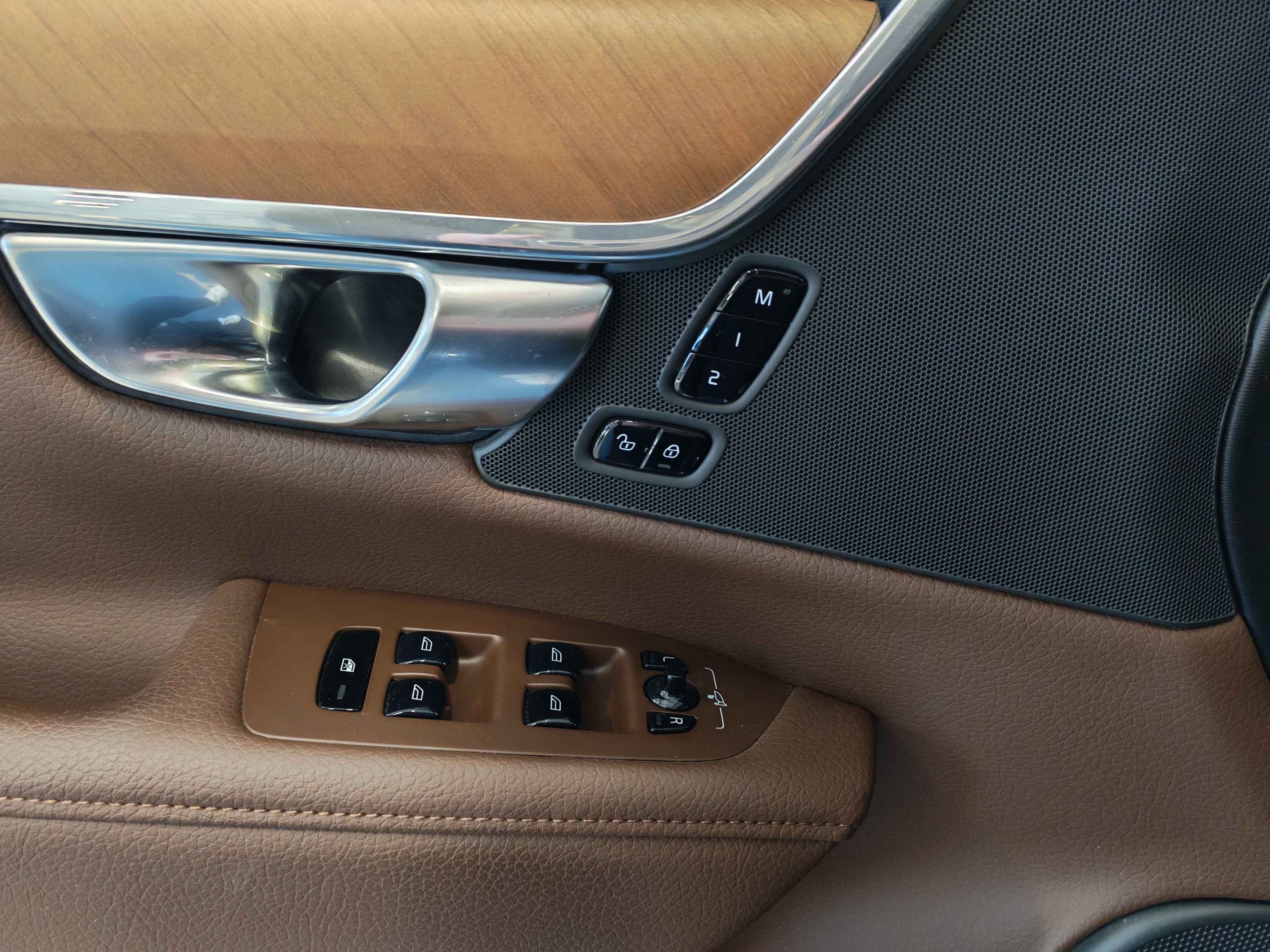 Volvo V90 T8 AWD INSCRIPTION TAKUU 12KK/20TKM