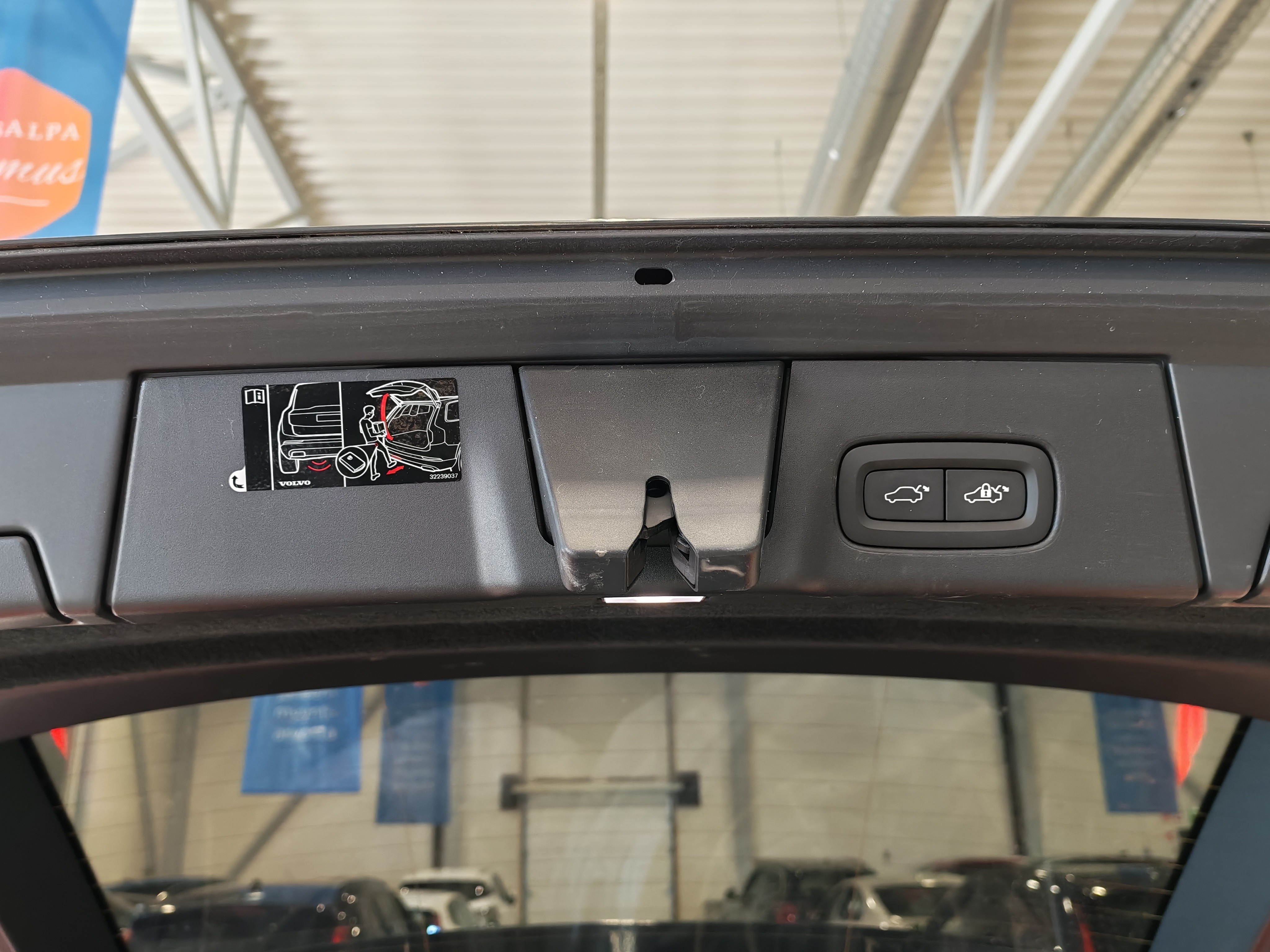 Volvo V90 T8 AWD INSCRIPTION TAKUU 12KK/20TKM