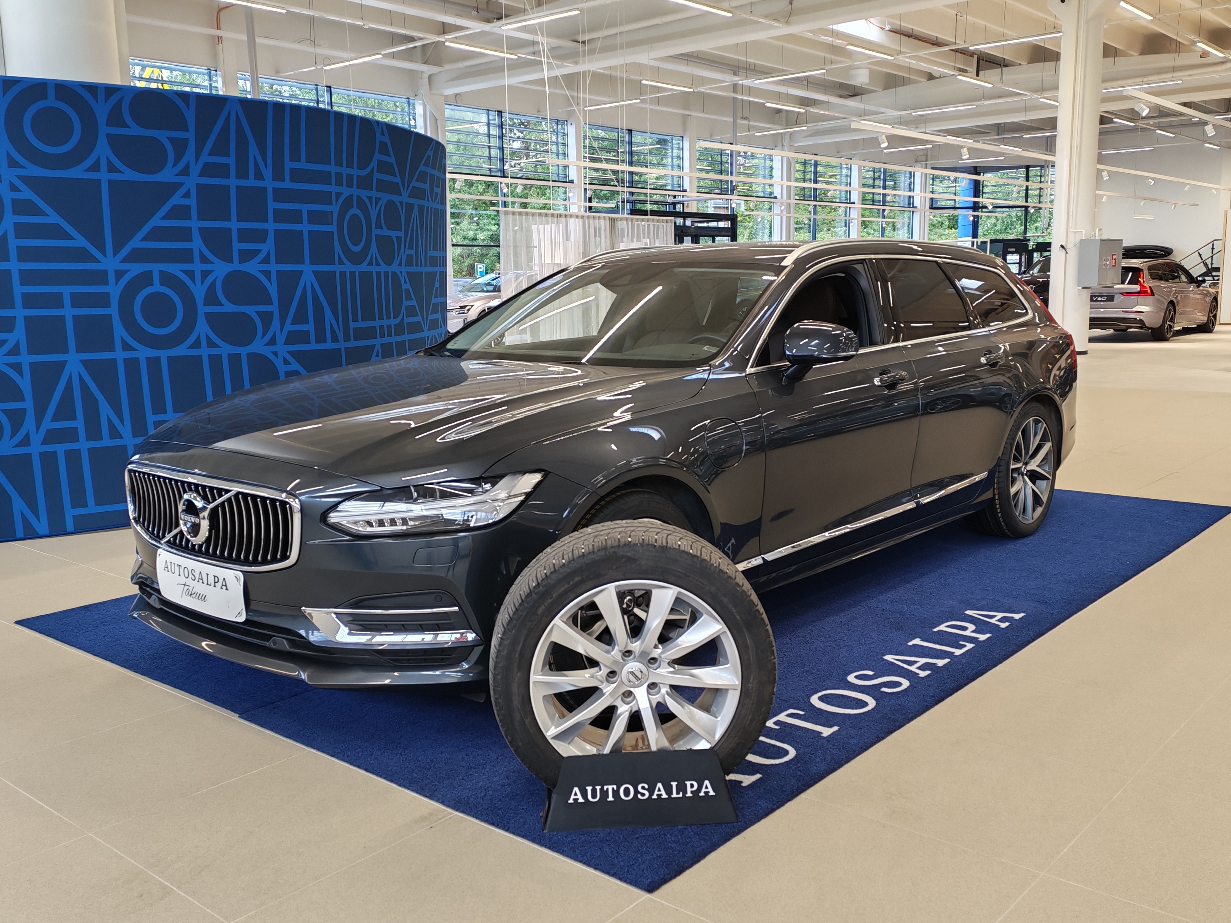 Volvo V90 2019, kuva 2/20