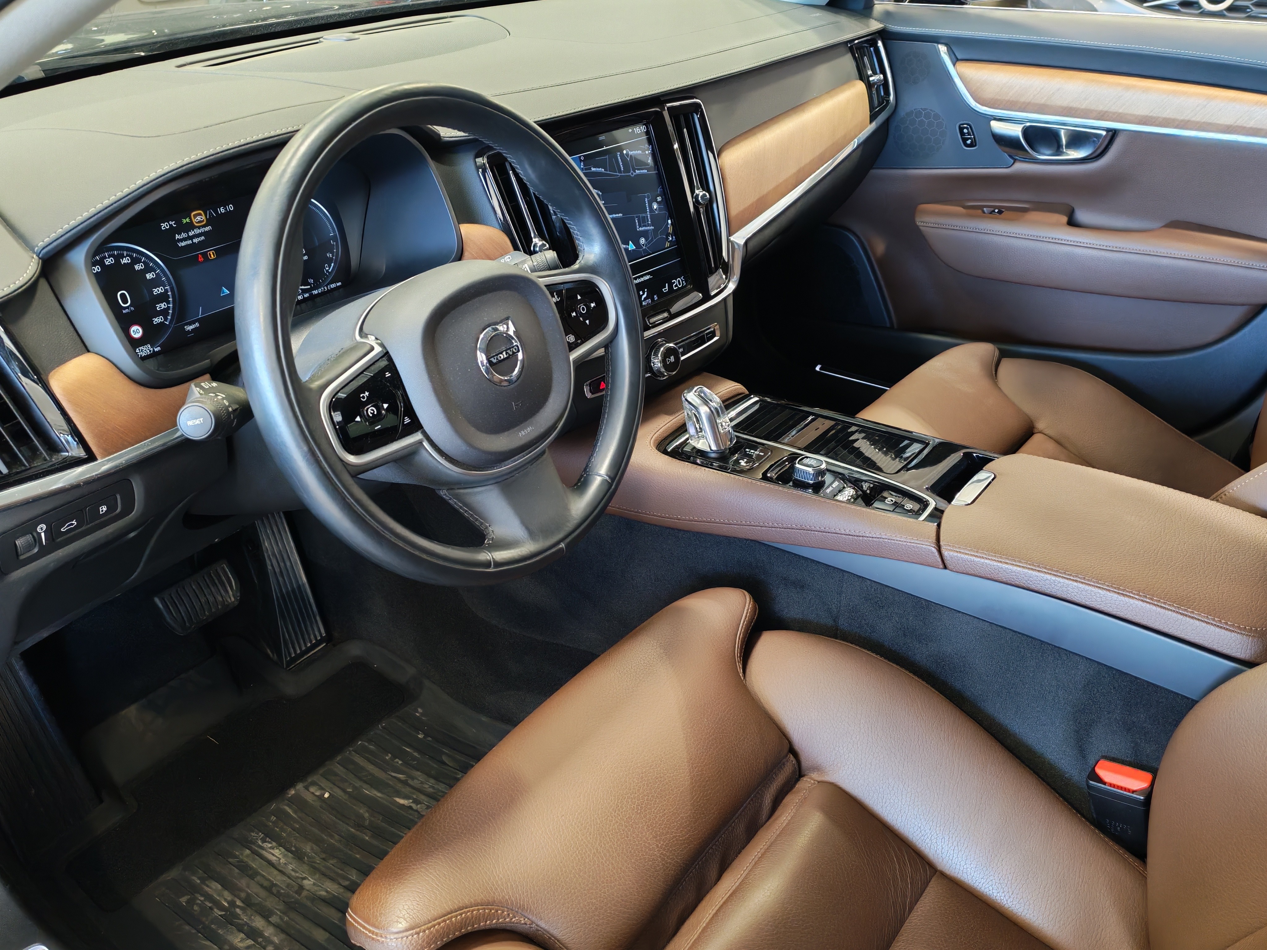 Volvo V90 2019, kuva 4/20