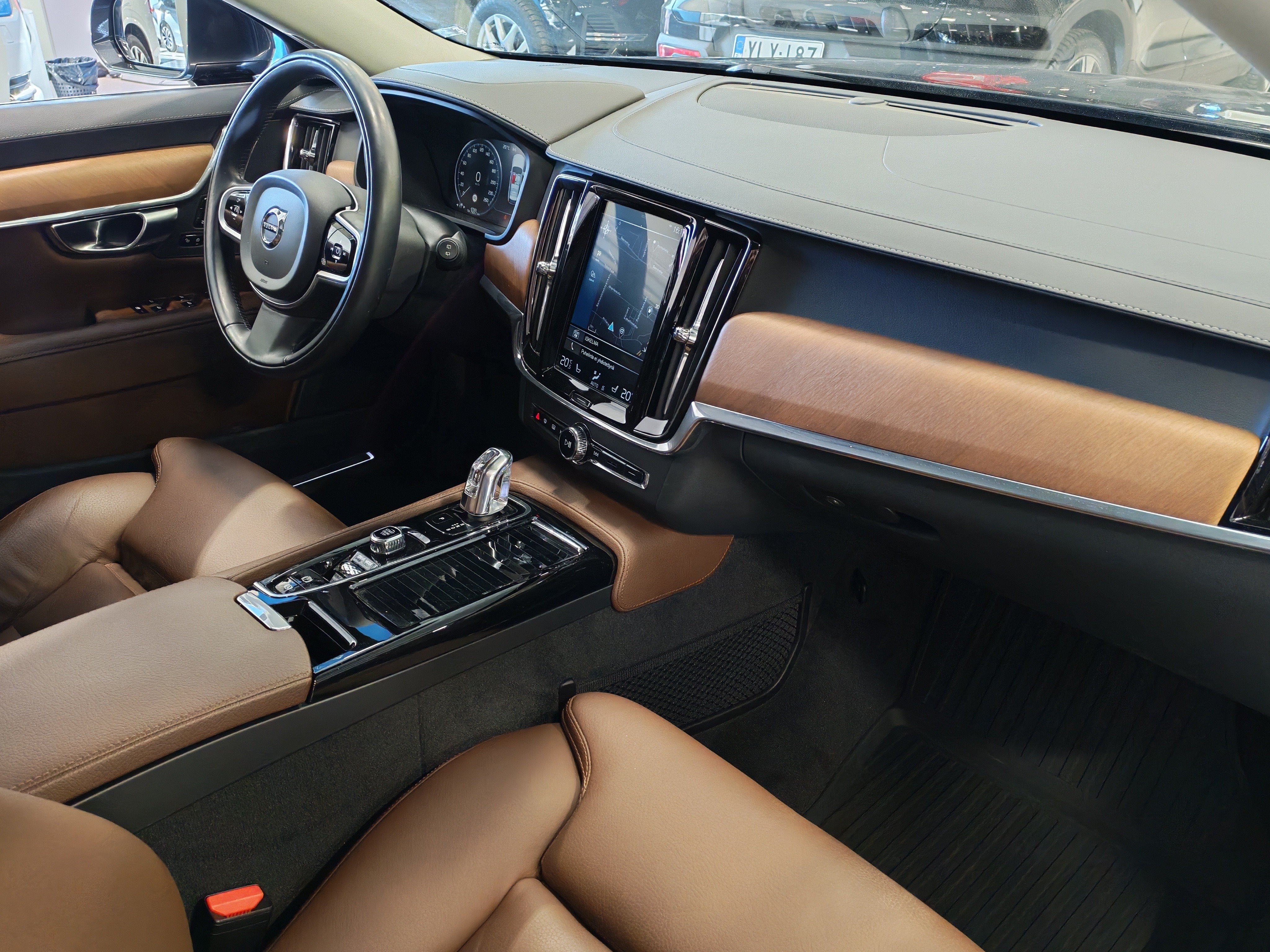 Volvo V90 T8 AWD INSCRIPTION TAKUU 12KK/20TKM