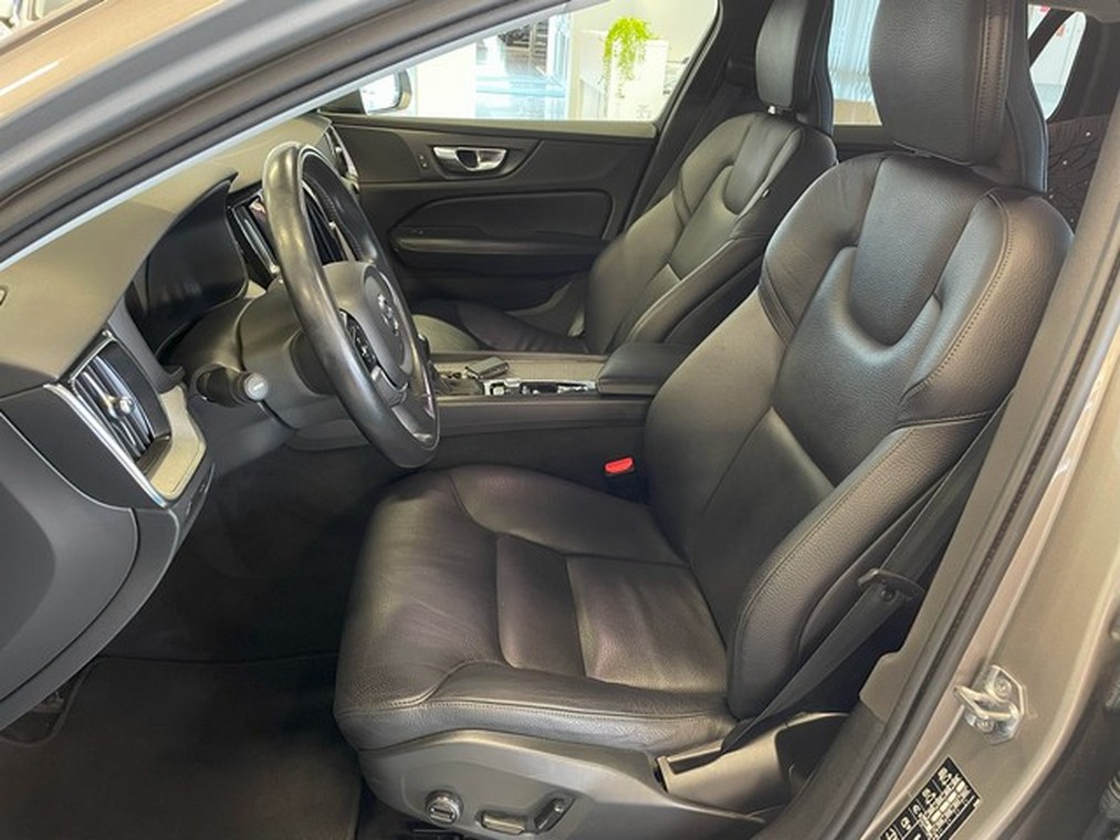 Volvo V60 CROSS COUNTRY D4 AWD BUSINESS AUT