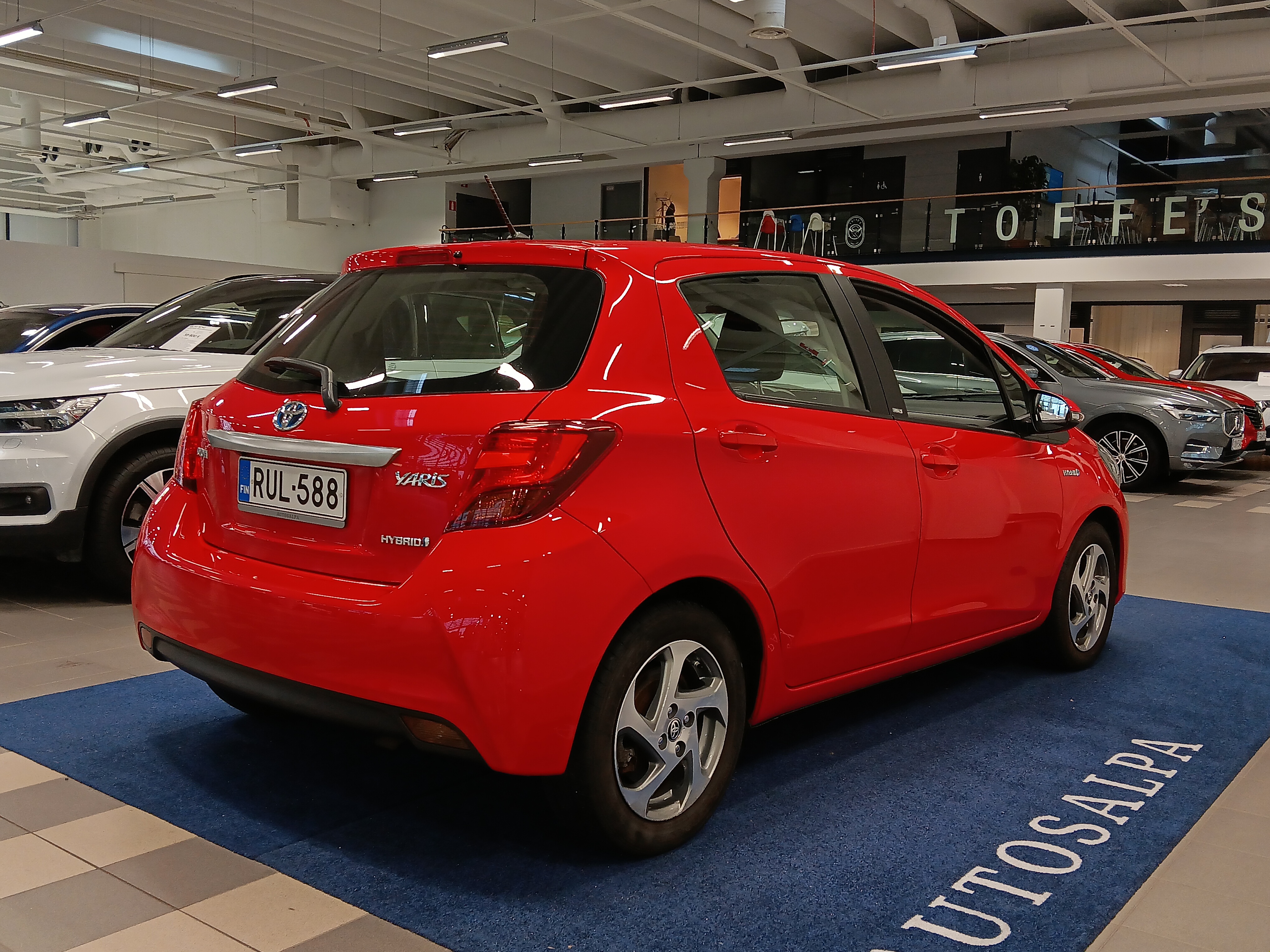 Toyota Yaris 2017, kuva 2/4