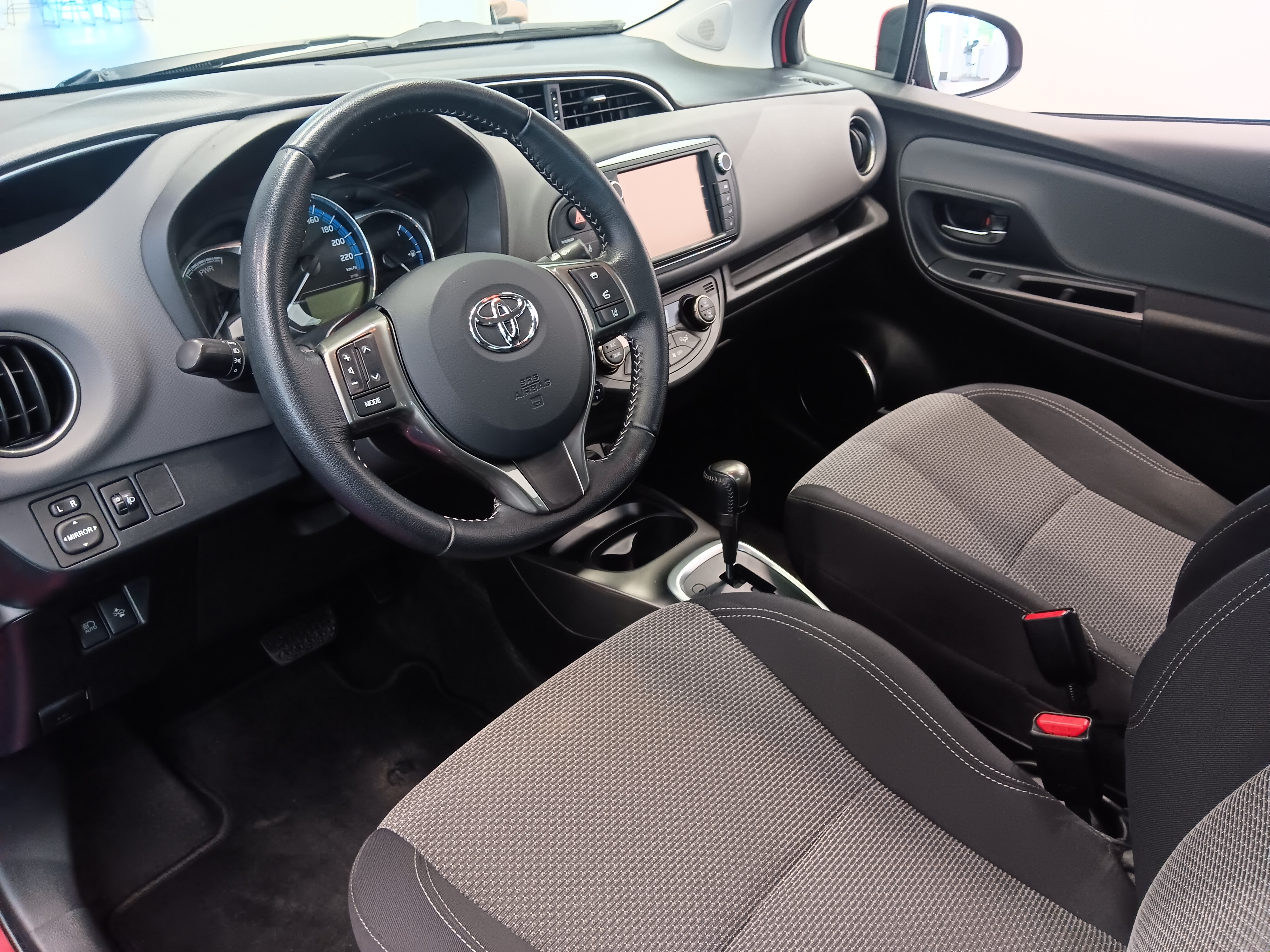 Toyota Yaris 2017, kuva 7/19