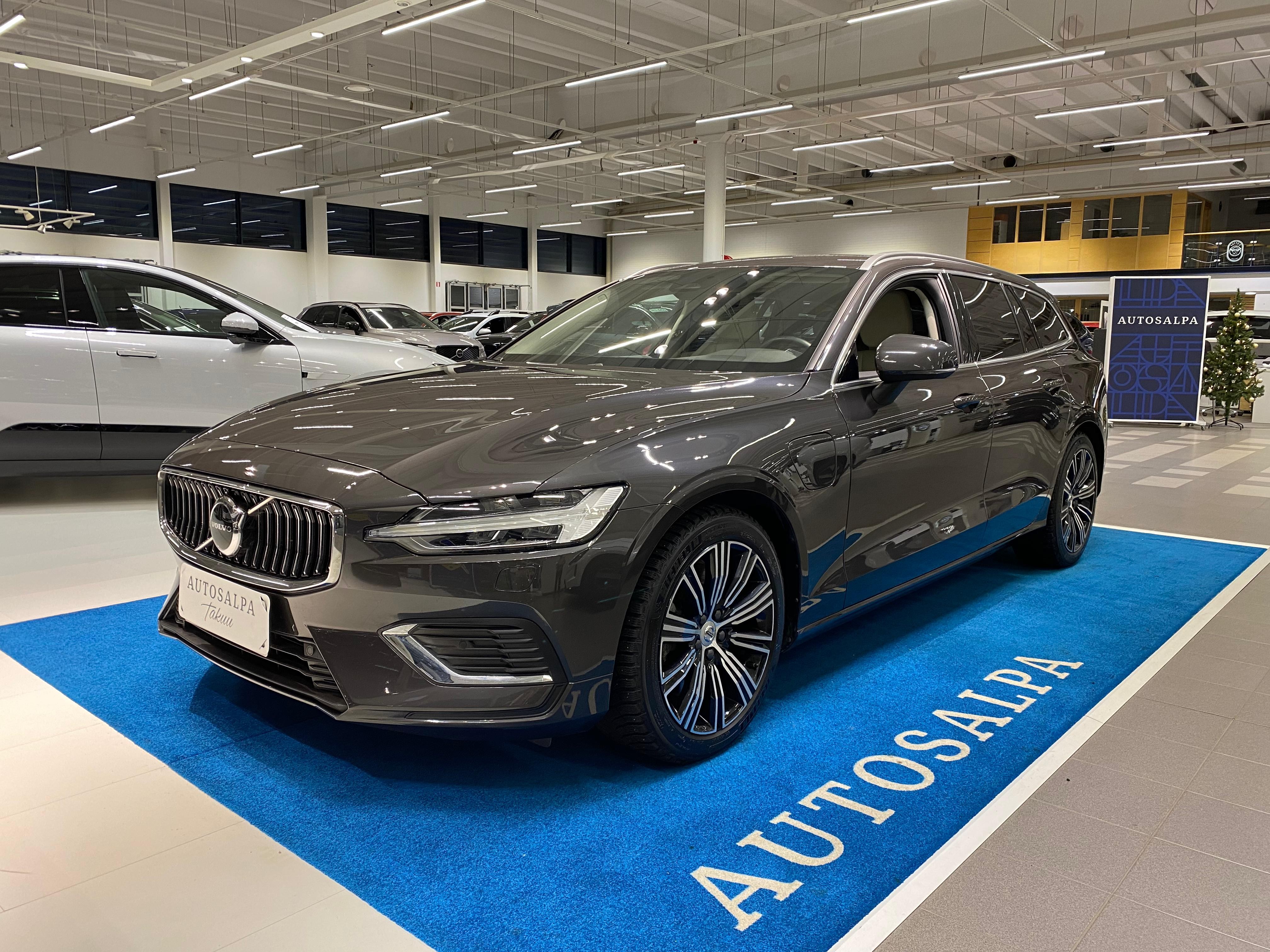 Volvo V60 2023, kuva 2/17