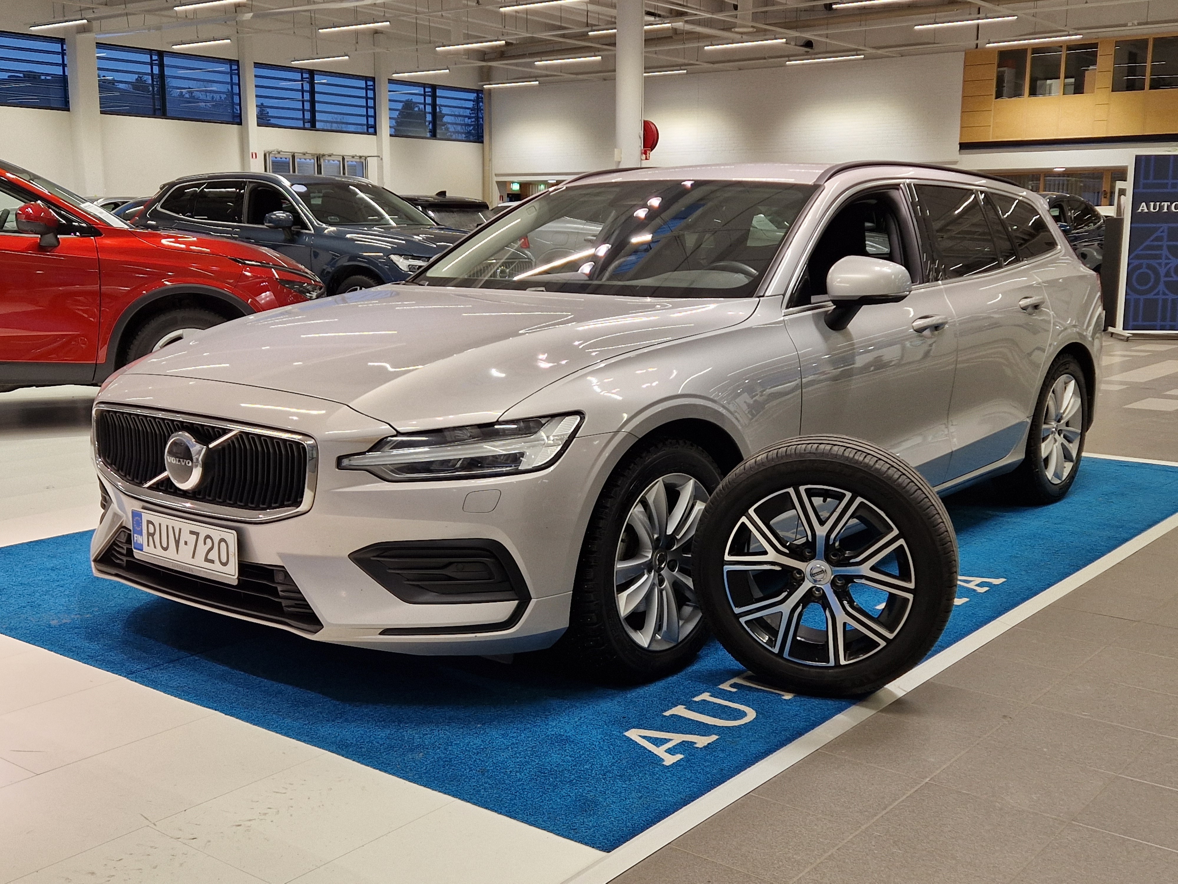 Volvo V60 B4 D-MHEV BUSINESS CORE AUT