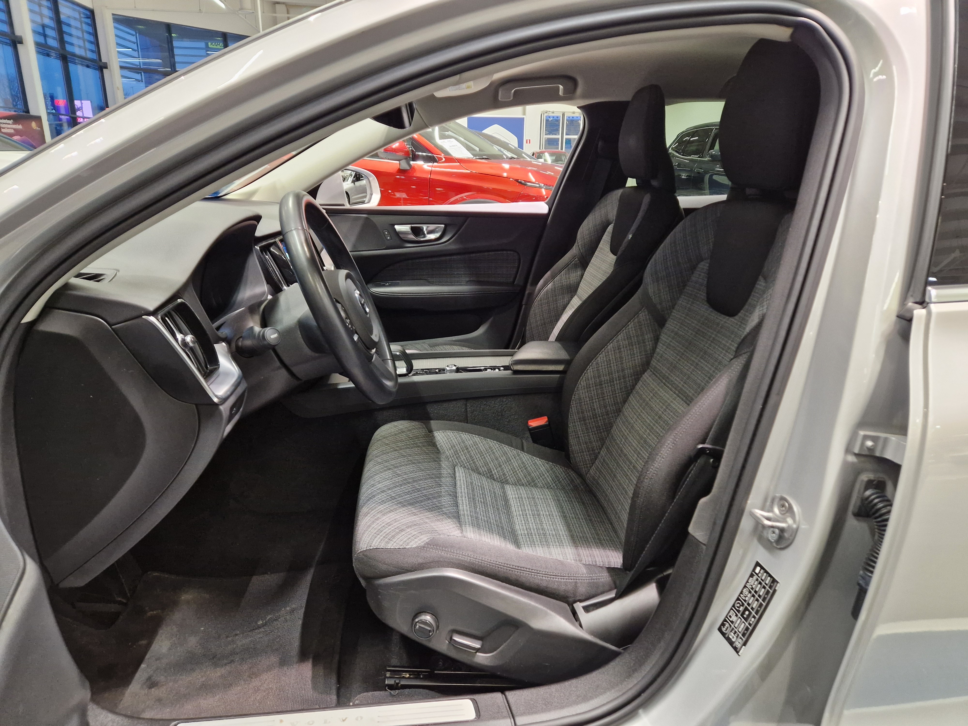 Volvo V60 B4 D-MHEV BUSINESS CORE AUT