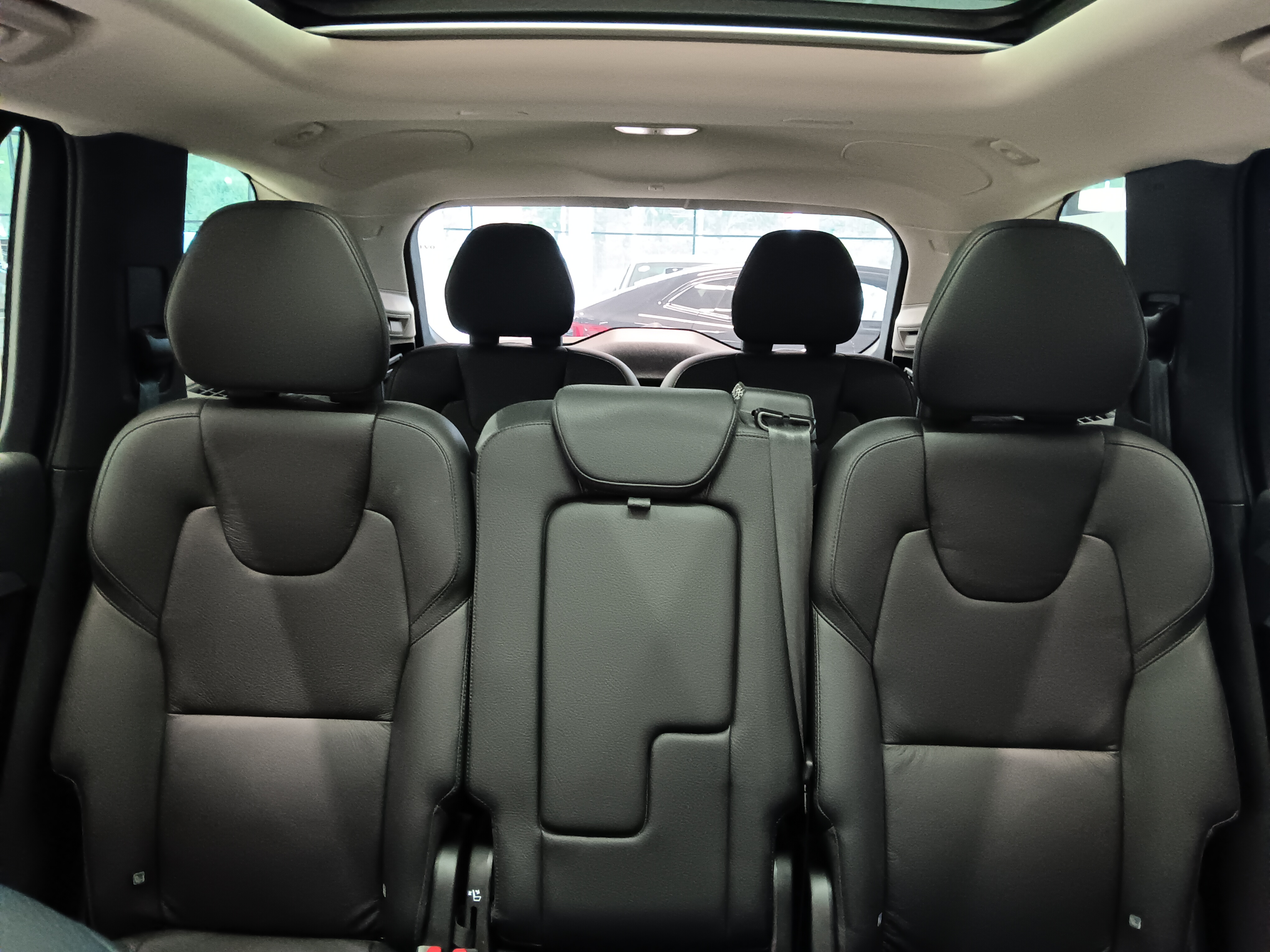 Volvo XC90 T8 AWD LONG RANGE PLUS DARK TAKUU 24KK/40TKM