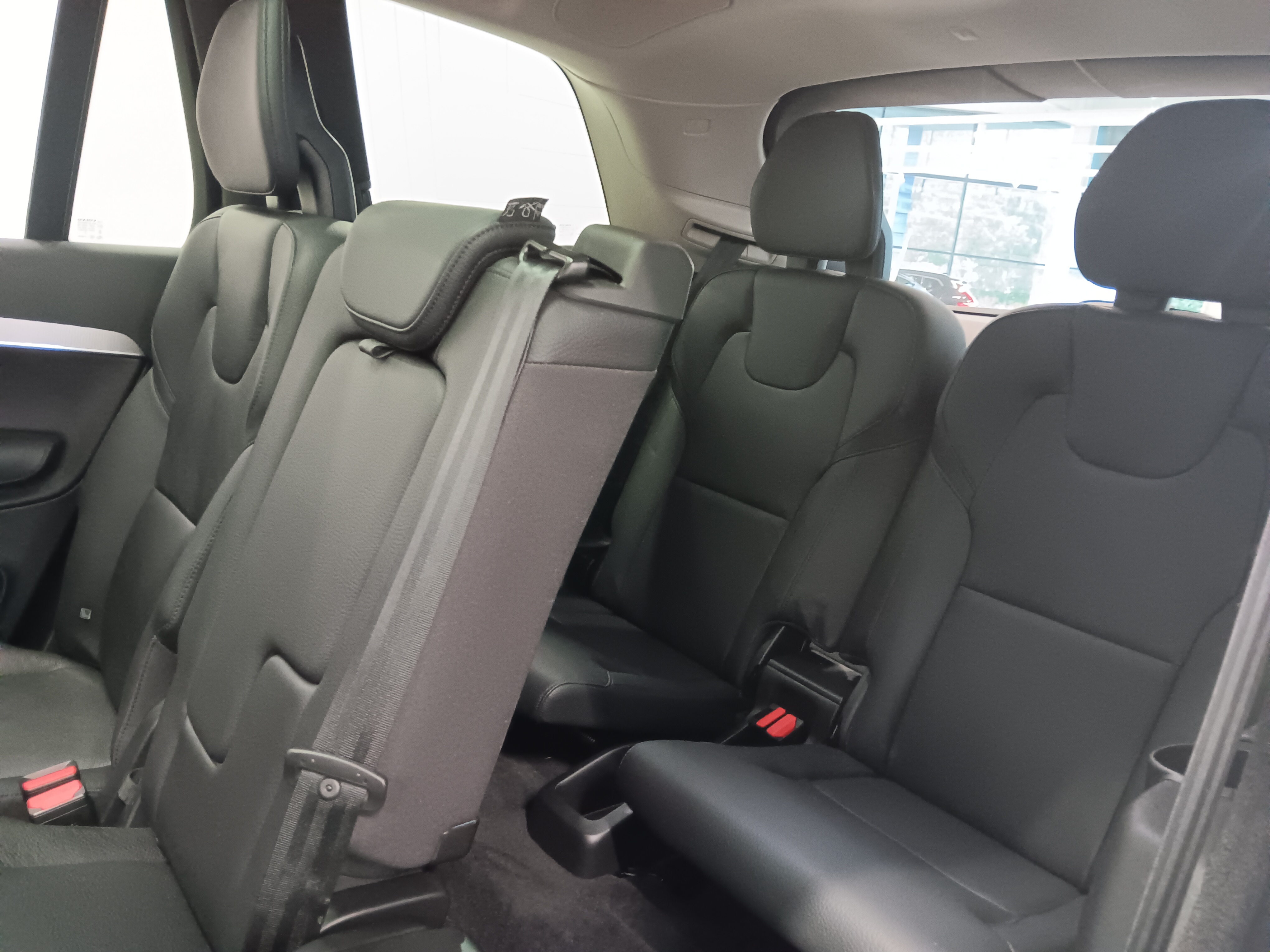 Volvo XC90 T8 AWD LONG RANGE PLUS DARK TAKUU 24KK/40TKM