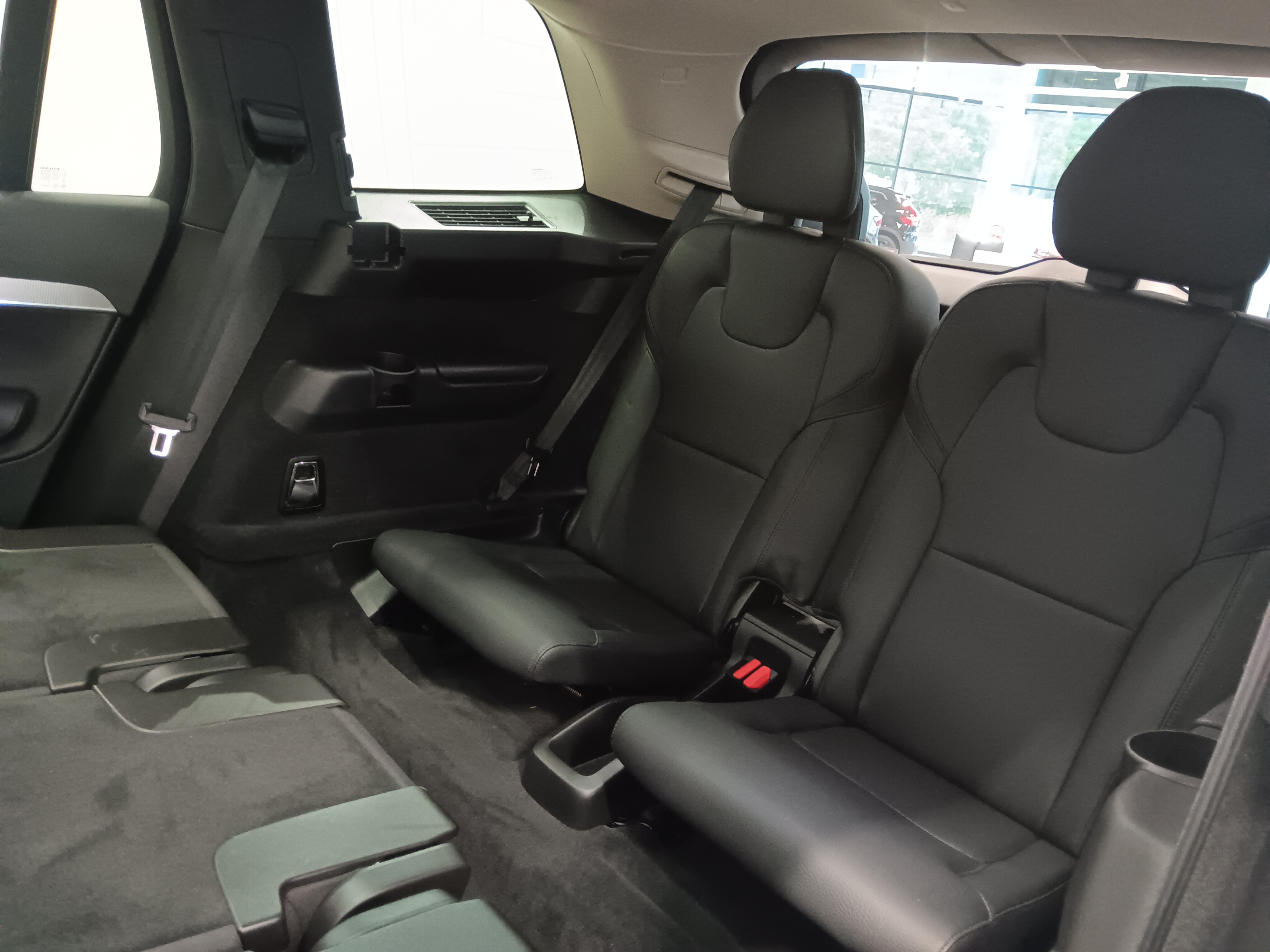 Volvo XC90 T8 AWD LONG RANGE PLUS DARK TAKUU 24KK/40TKM