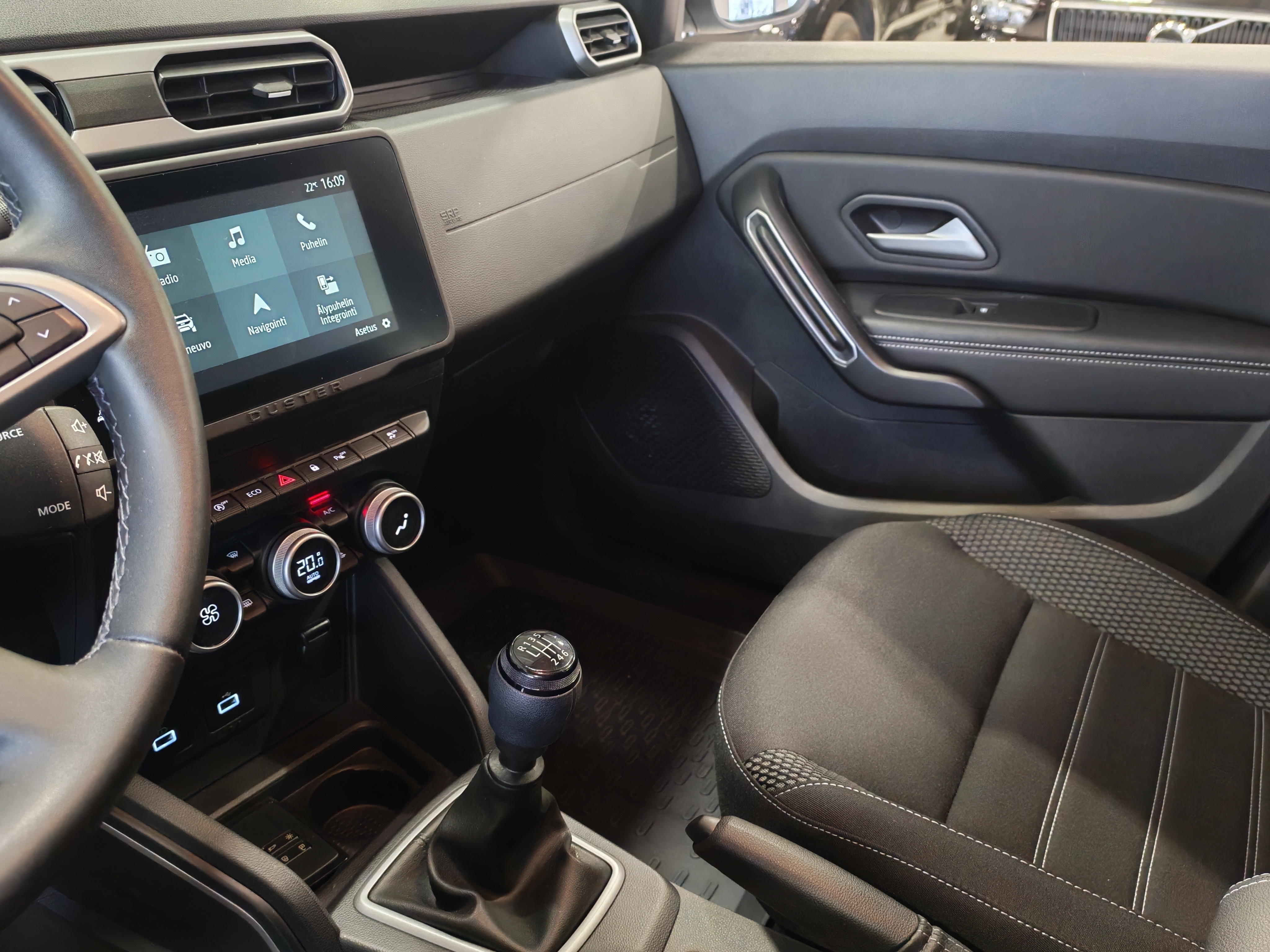 Dacia DUSTER TCE 150 4X4 JOURNEY TAKUU 24KK/40TKM