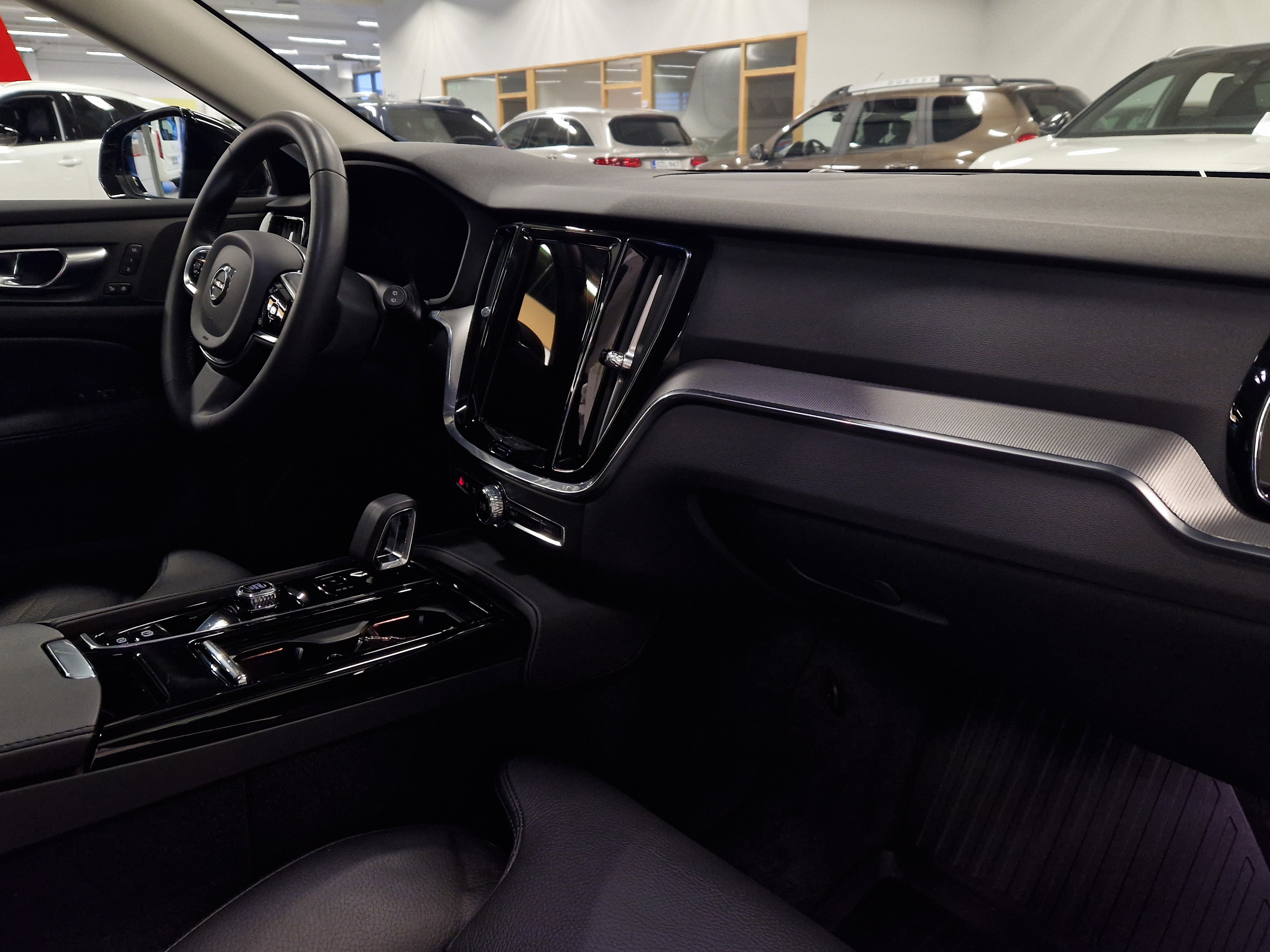 Volvo V60 T6 AWD LONG RANGE PLUS DARK AUT