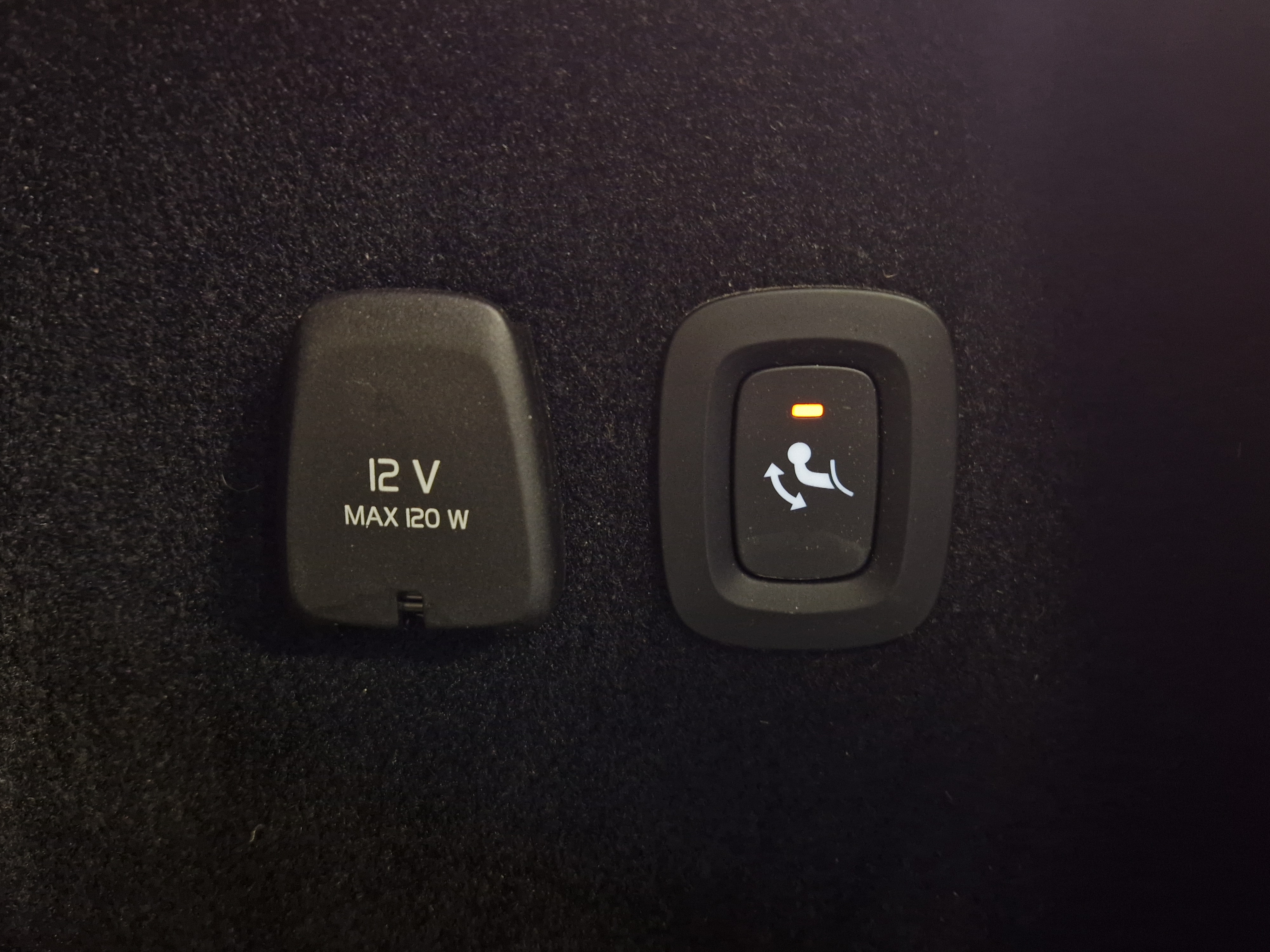 Volvo V60 T6 AWD LONG RANGE PLUS DARK AUT