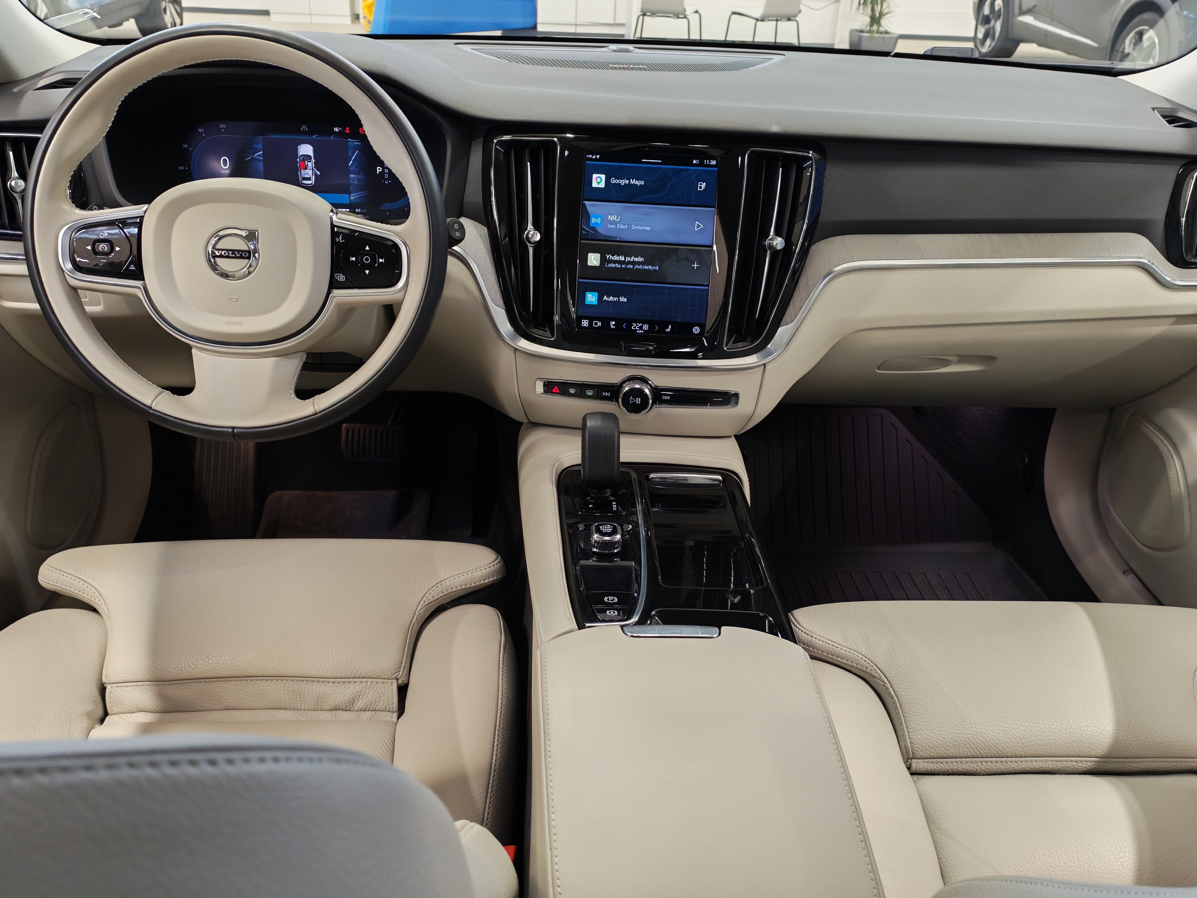 Volvo V60 T8 AWD Long Range Plus Dark 2023, kuva 5/21