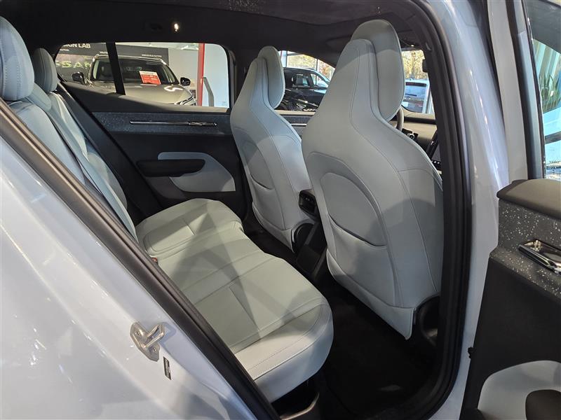 Volvo EX30 SINGLE EXTENDED RANGE ULTRA.