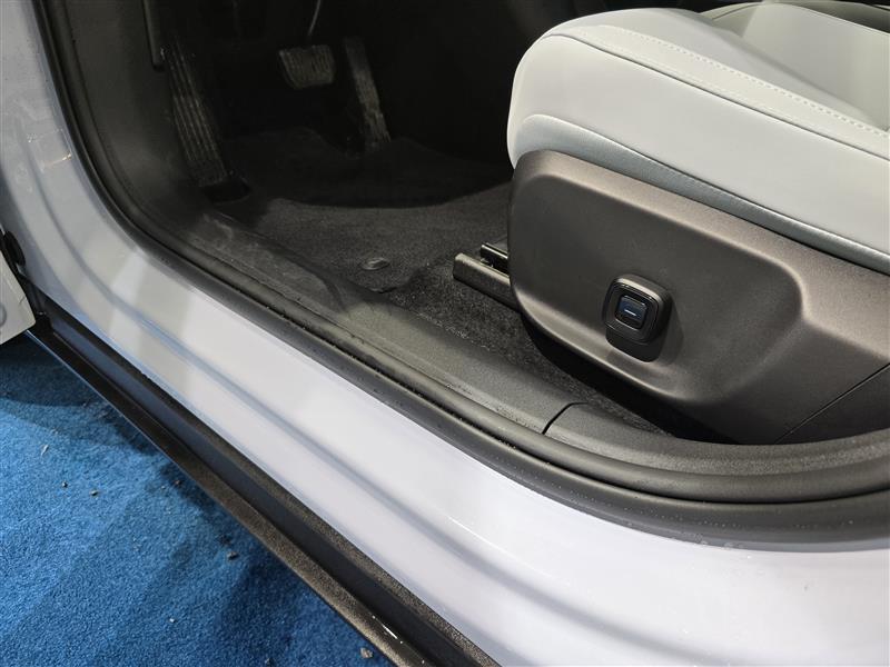 Volvo EX30 SINGLE EXTENDED RANGE ULTRA.