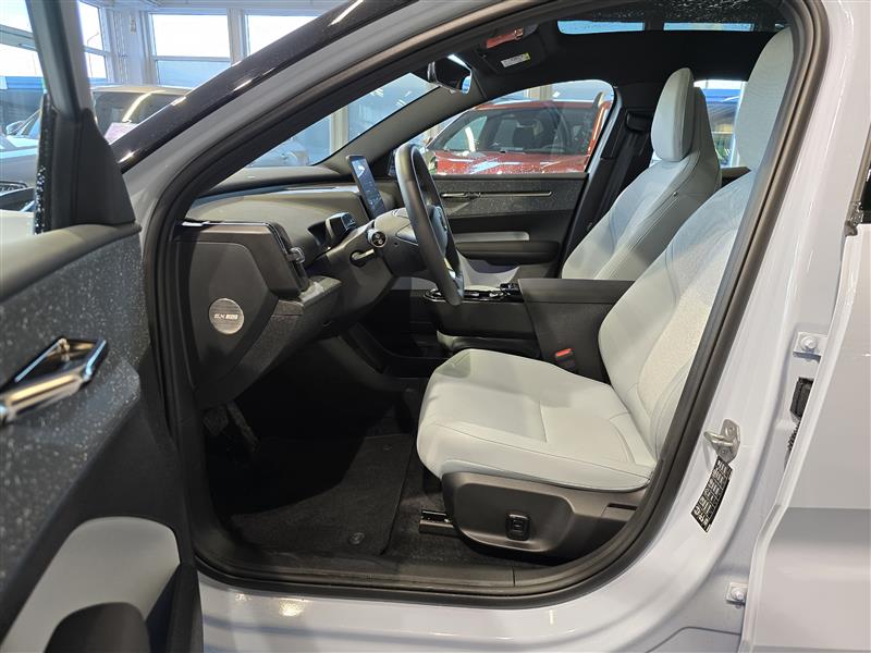 Volvo EX30 SINGLE EXTENDED RANGE ULTRA.