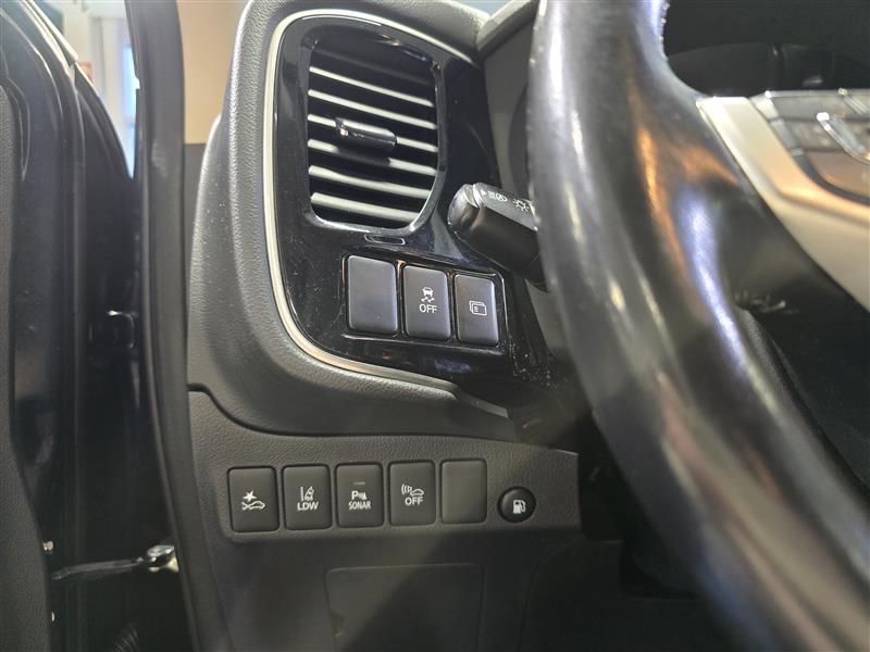 Mitsubishi OUTLANDER PHEV ACTIVE 4WD 5P