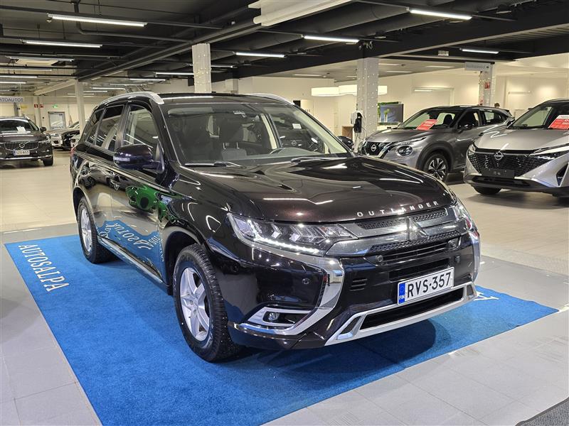 Mitsubishi OUTLANDER PHEV ACTIVE 4WD 5P