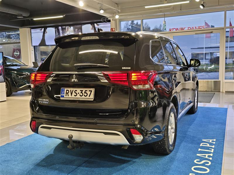 Mitsubishi OUTLANDER PHEV ACTIVE 4WD 5P