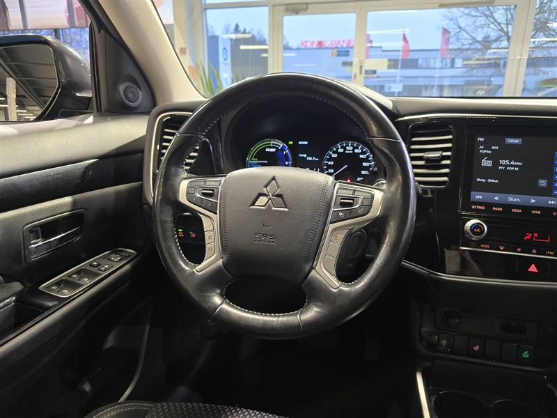Mitsubishi OUTLANDER PHEV ACTIVE 4WD 5P