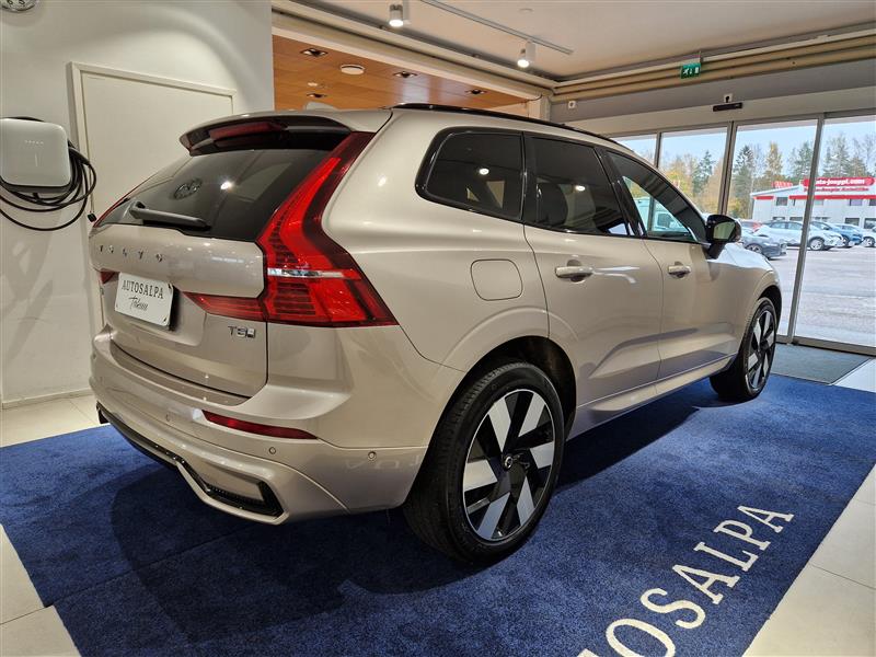 Volvo XC60 T8 AWD Long Range Ultra Dark 2025, bild 4/28