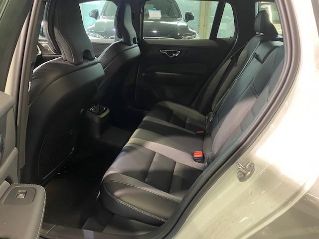 Volvo V60 T8 AWD LONG RANGE ULTRA DARK AUT.