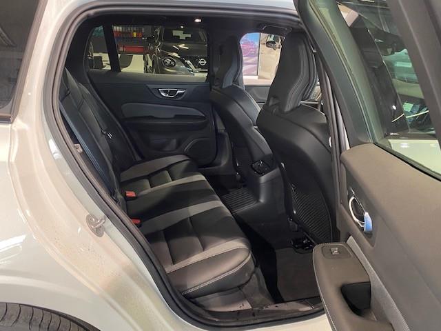 Volvo V60 T8 AWD LONG RANGE ULTRA DARK AUT.