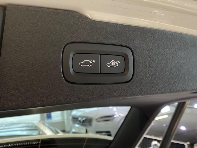 Volvo V60 T8 AWD LONG RANGE ULTRA DARK AUT.