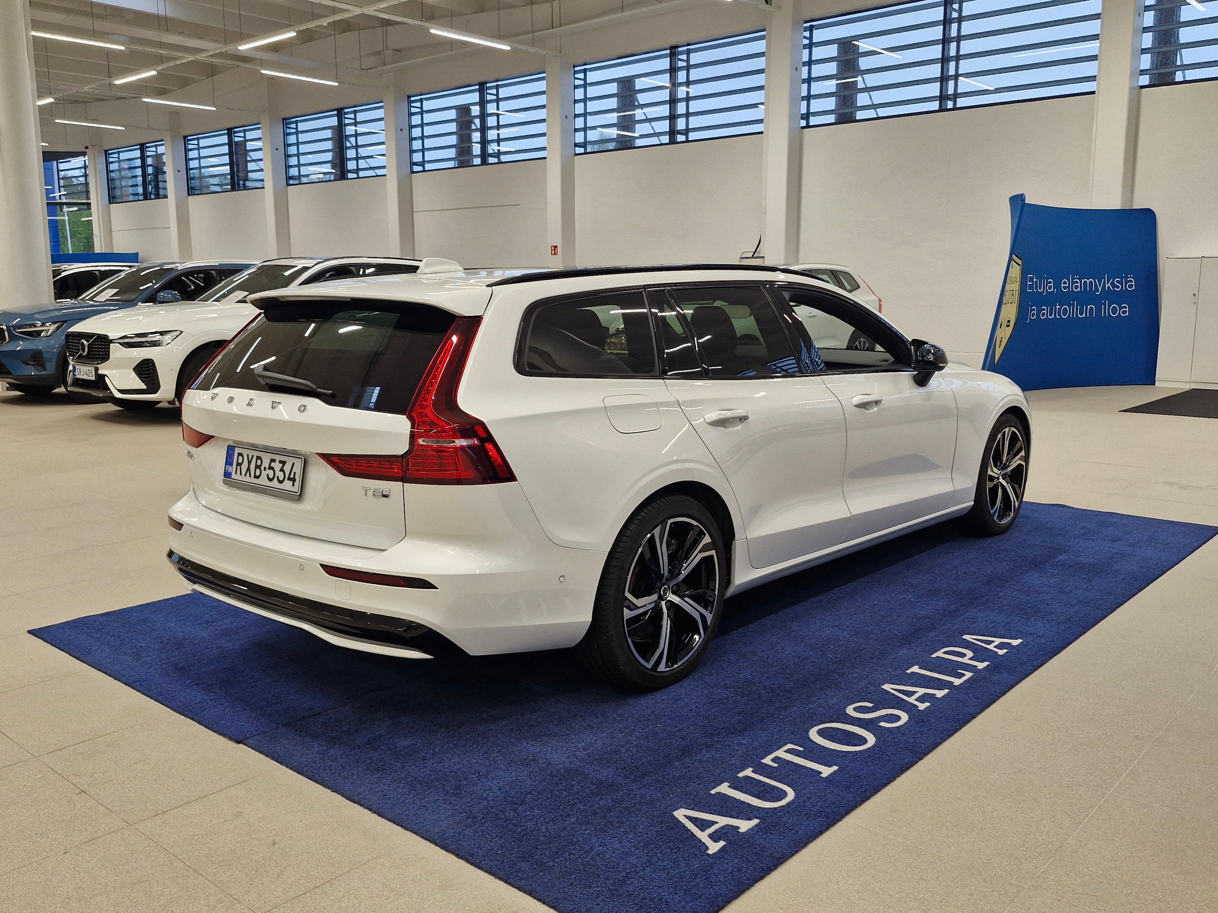 Volvo V60 2025, kuva 2/22