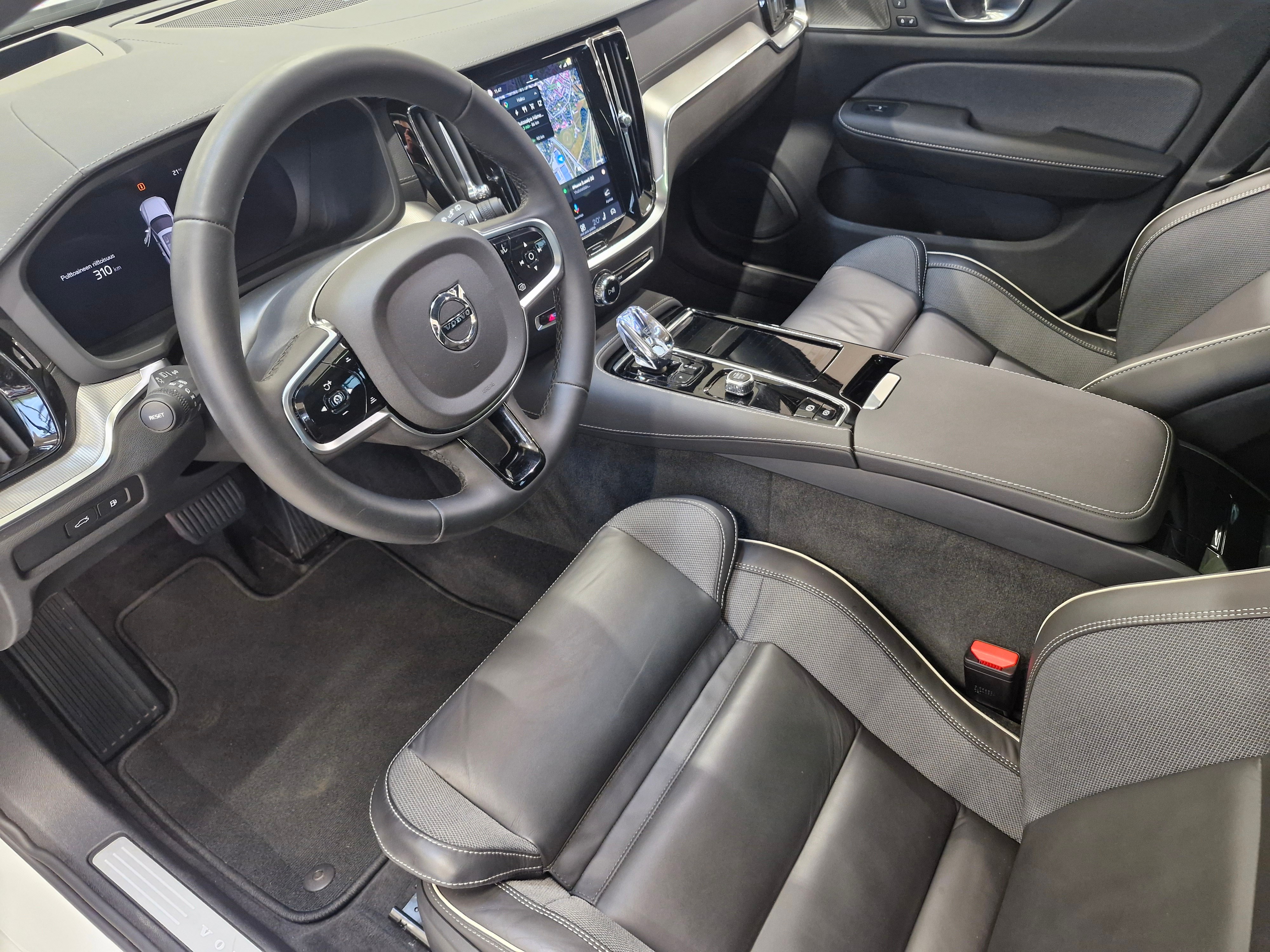 Volvo V60 2025, kuva 4/22