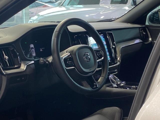 Volvo V60 T8 AWD LONG RANGE ULTRA DARK AUT.