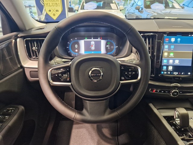 Volvo XC60 T8 AWD LONG RANGE HIGH PERFORMANCE ULTRA DARK