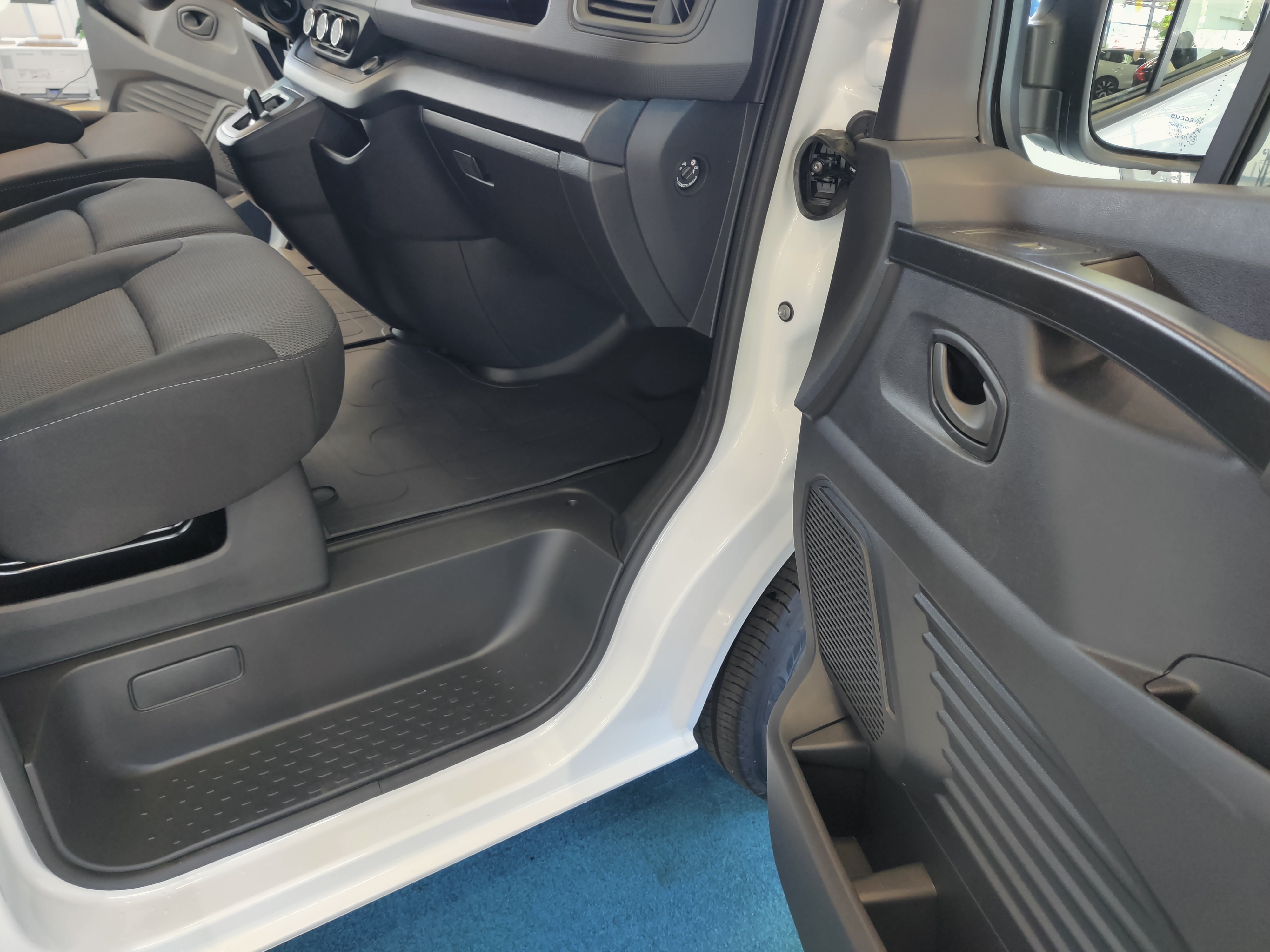 Renault TRAFIC BLUE DCI 150 EAG9 L2H1 6,7M3 NORDIC EDITION.