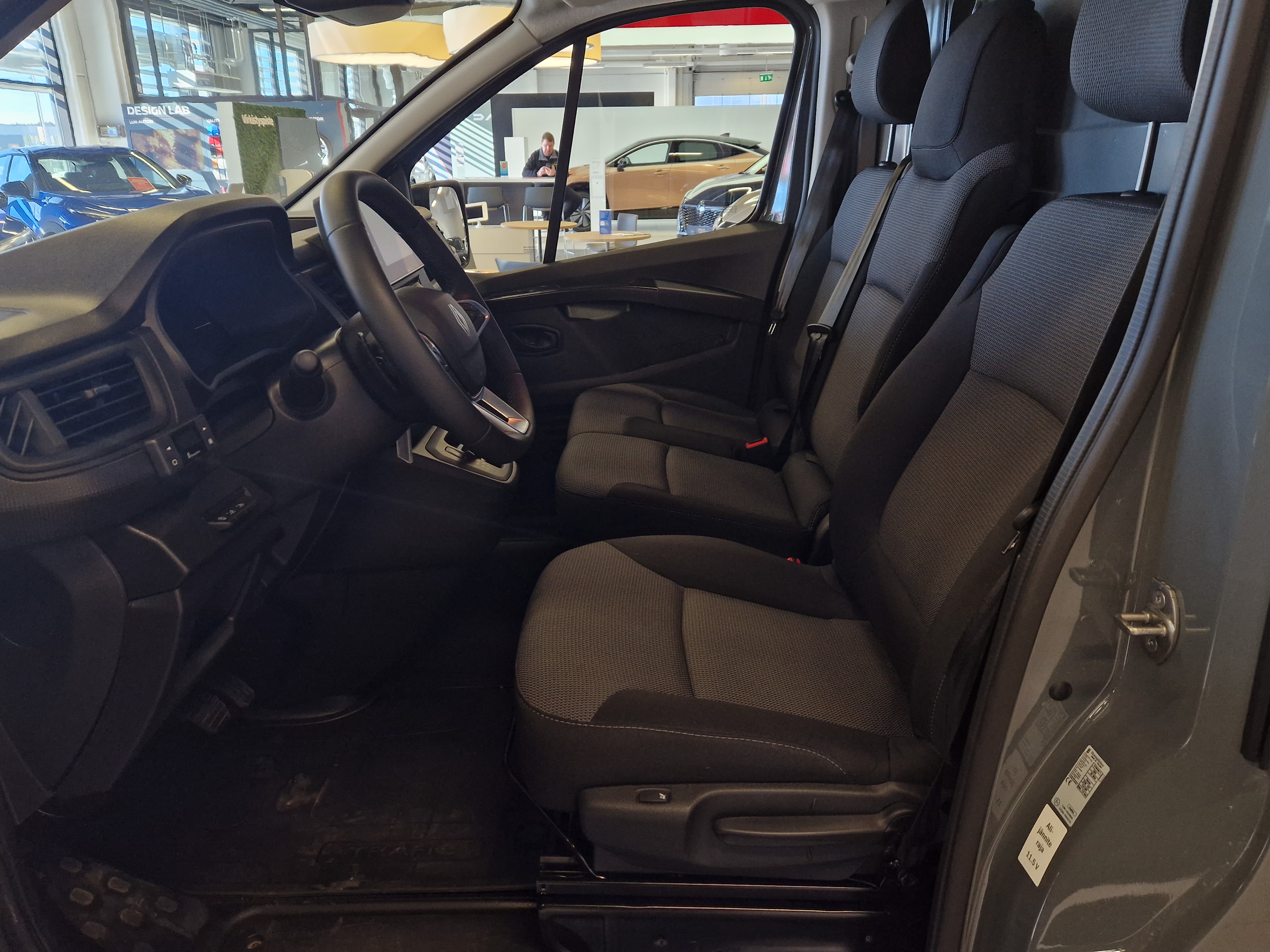 Renault TRAFIC BLUE DCI 150 EAG9 L2H1 6,7M3 NORDIC EDITION