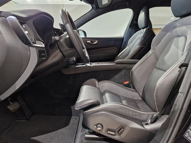 Volvo XC60 2026, bild 6/28
