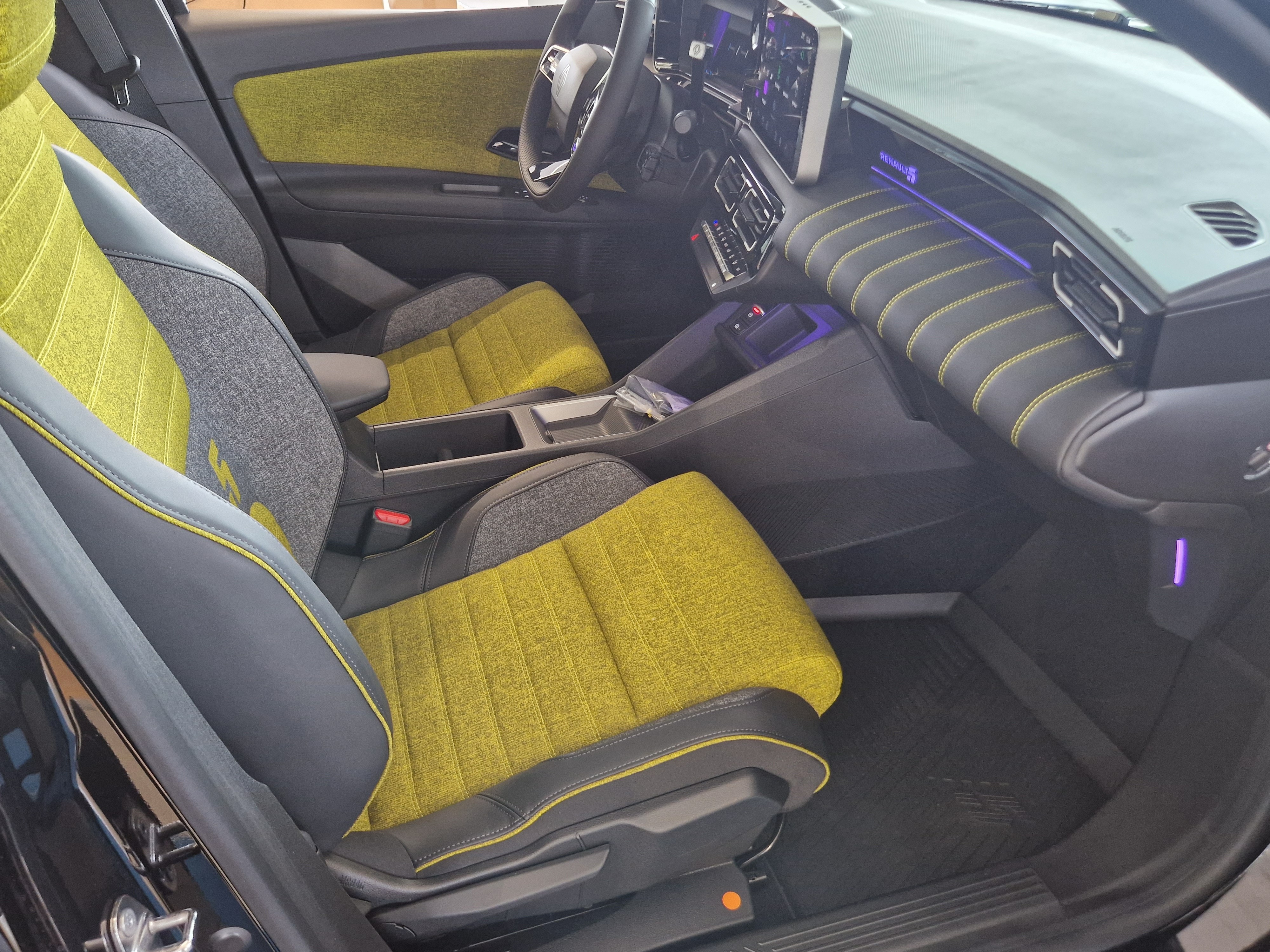 Renault 5 E-TECH ELECTRIC 150HV COMFORT RANGE ICONIC CINQ.
