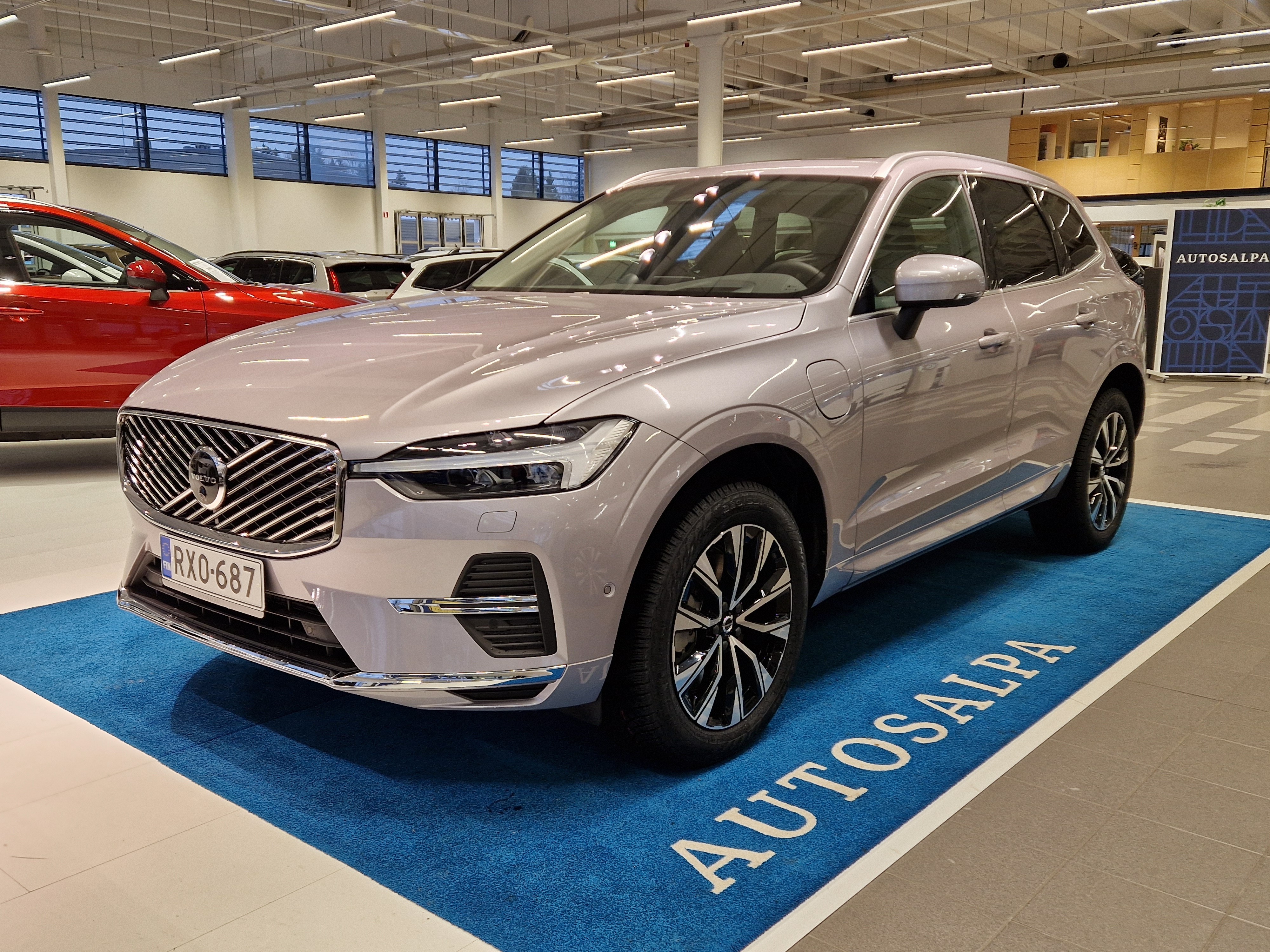 Volvo XC60 T8 AWD LONG RANGE HIGH PERFORMANCE ULTRA BRIGHT