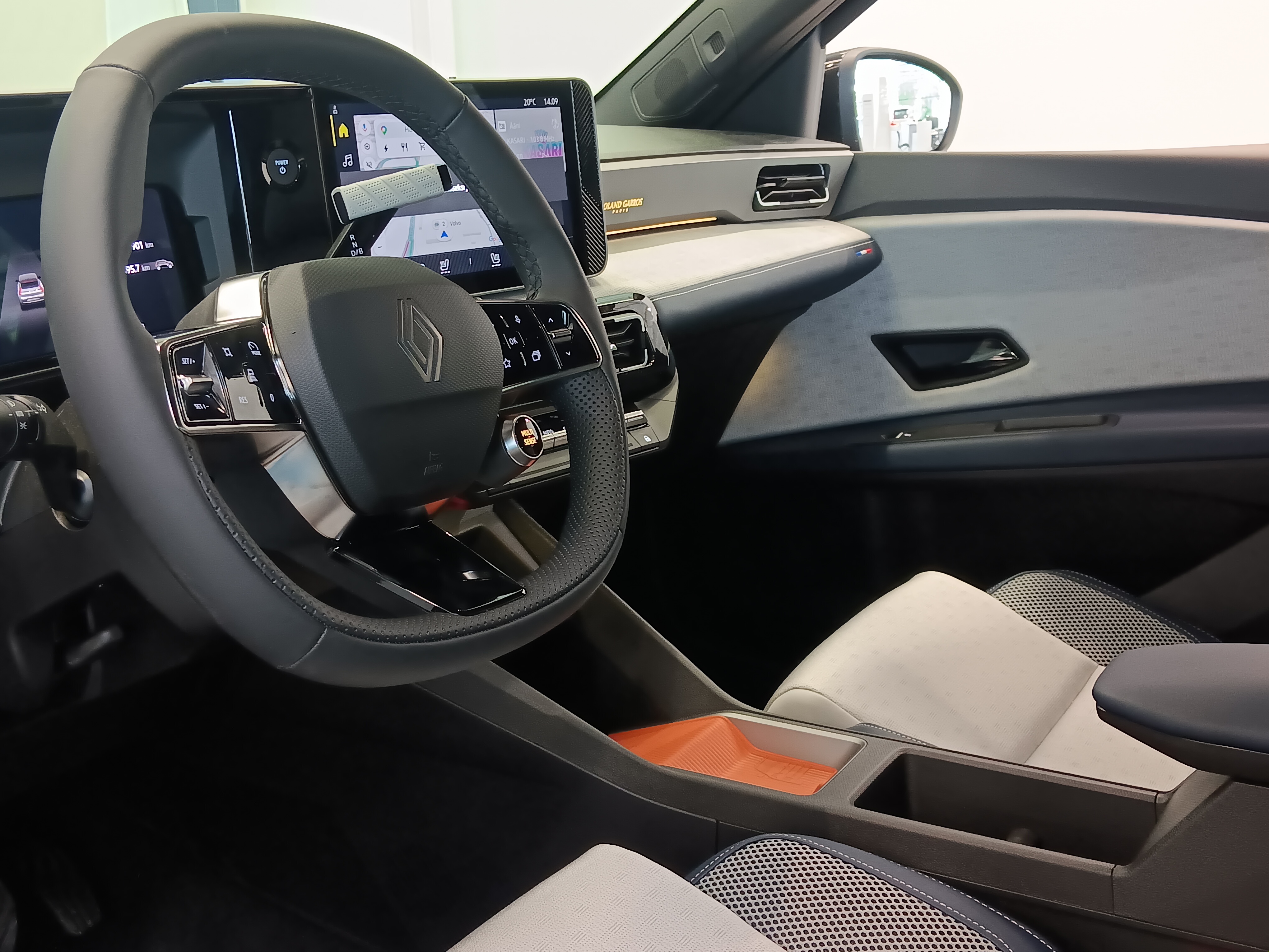 Renault 5 E-TECH ELECTRIC 150HV COMFORT RANGE ROLAND-GARROS.