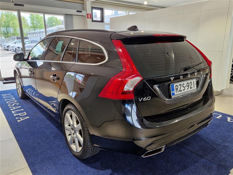 Volvo V60 T5 Bi-Fuel Momentum aut. 2018, kuva 4/22