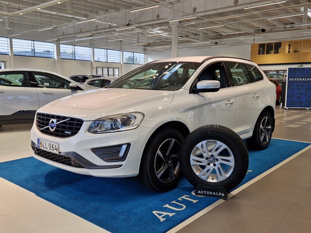 Volvo XC60 D4 AWD R-DESIGN AUT