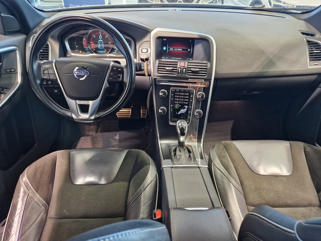 Volvo XC60 D4 AWD R-DESIGN AUT