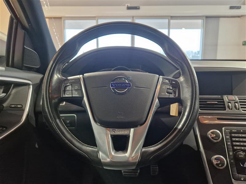Volvo XC60 D4 AWD CLASSIC R-DESIGN AUT