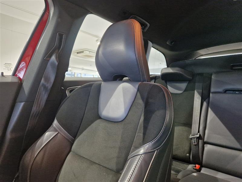 Volvo XC60 D4 AWD CLASSIC R-DESIGN AUT