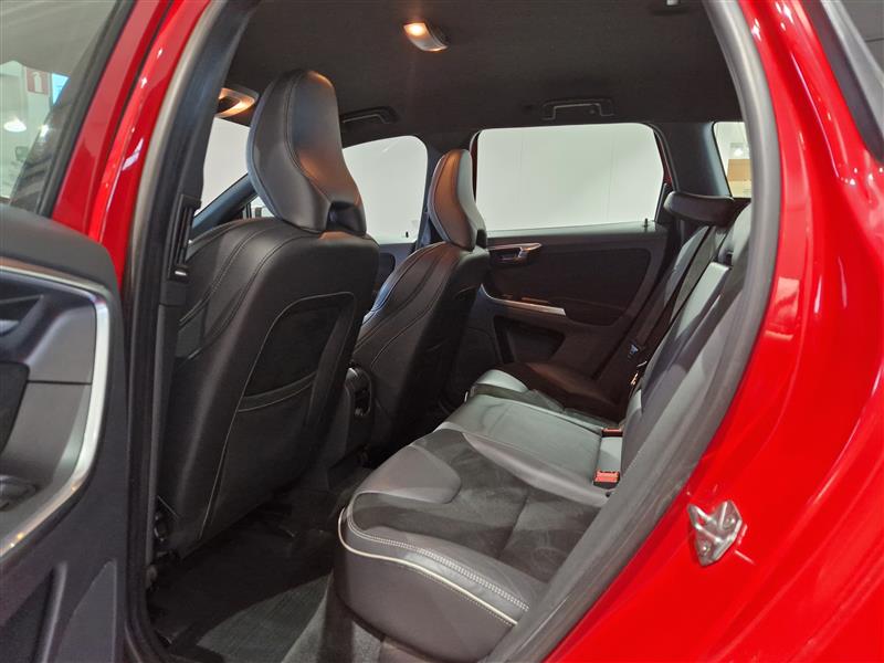 Volvo XC60 D4 AWD CLASSIC R-DESIGN AUT