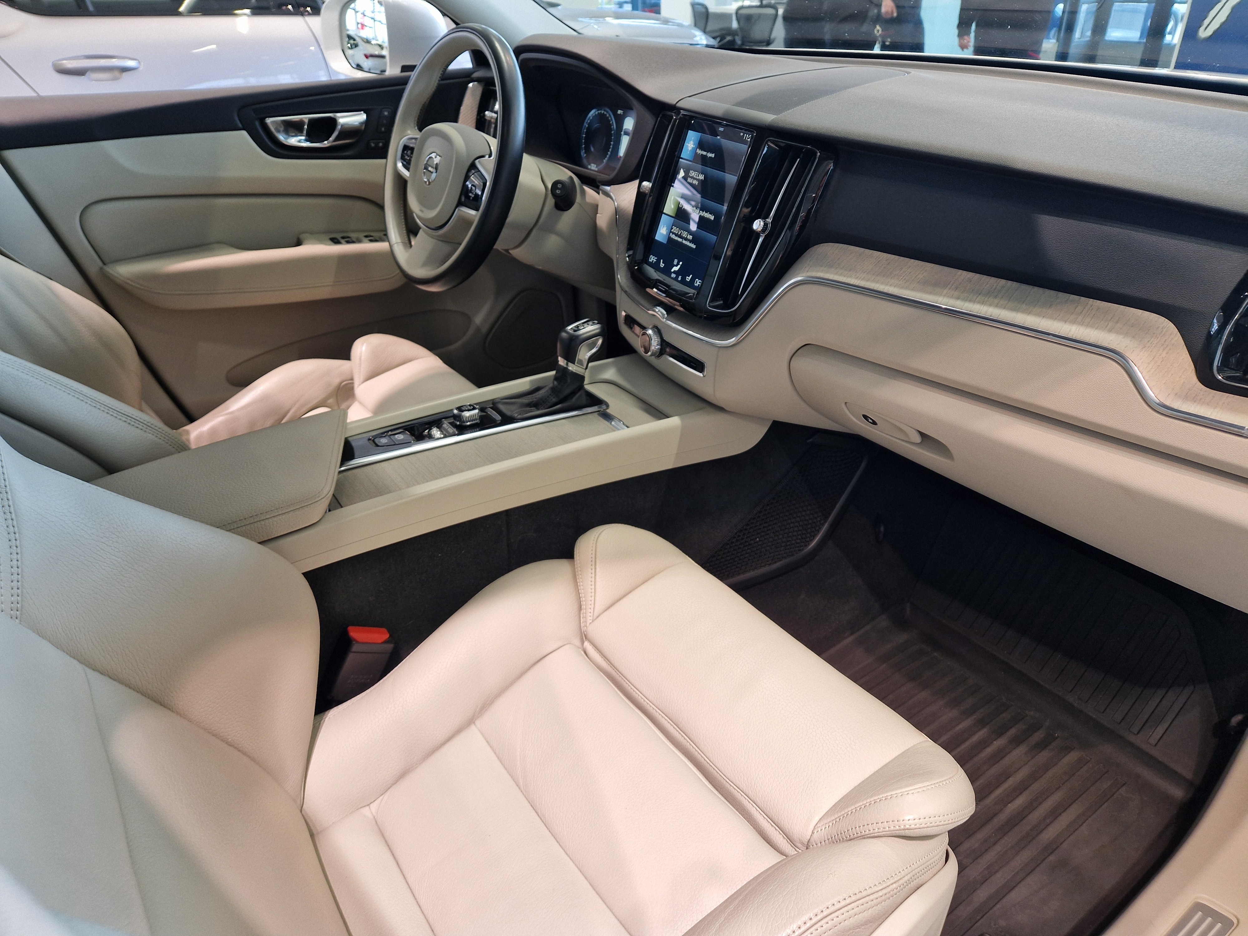 Volvo XC60 D4 AWD INSCRIPTION AUT