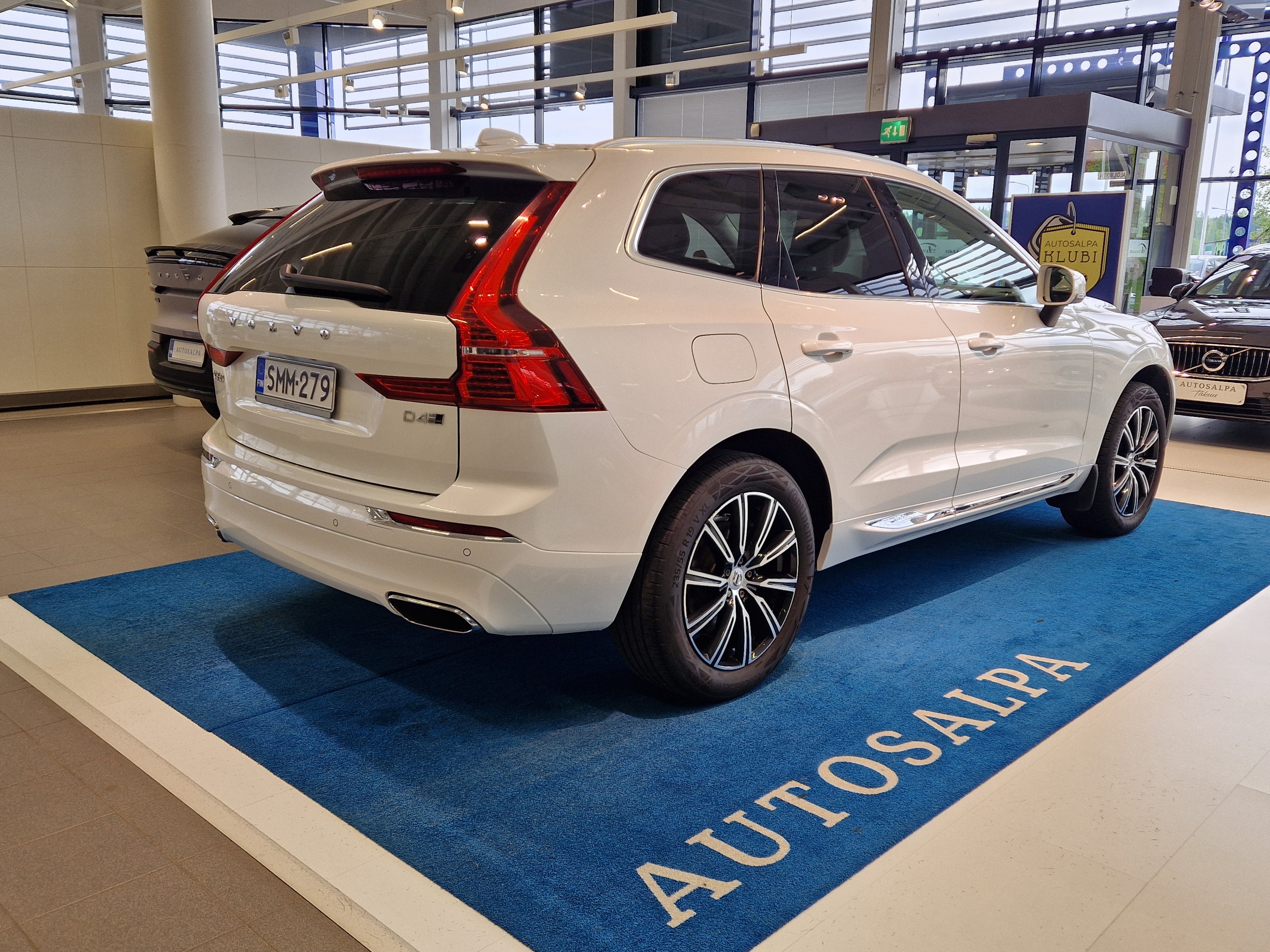 Volvo XC60 D4 AWD Inscription aut 2018, kuva 3/17