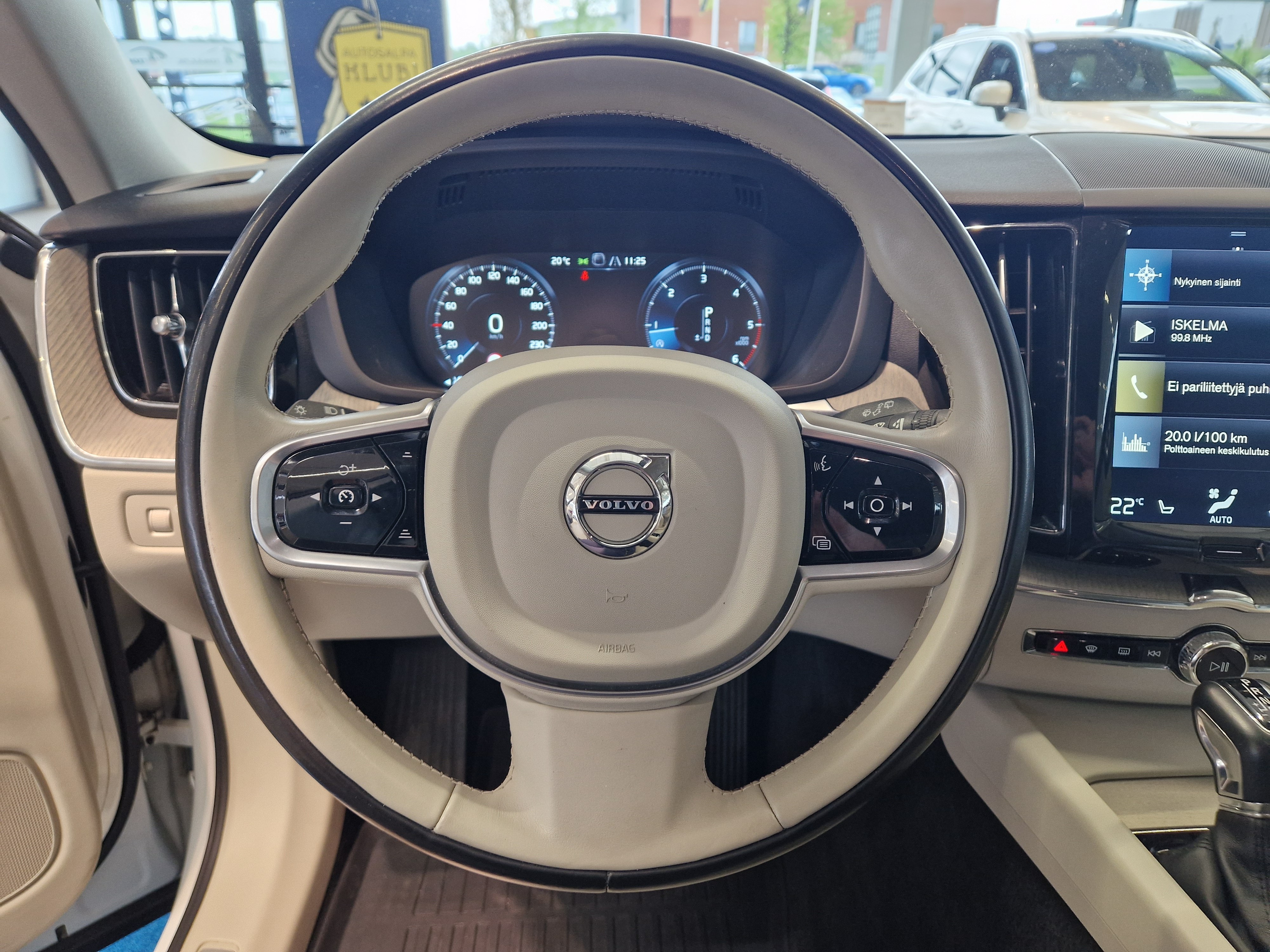 Volvo XC60 D4 AWD Inscription aut 2018, kuva 6/17