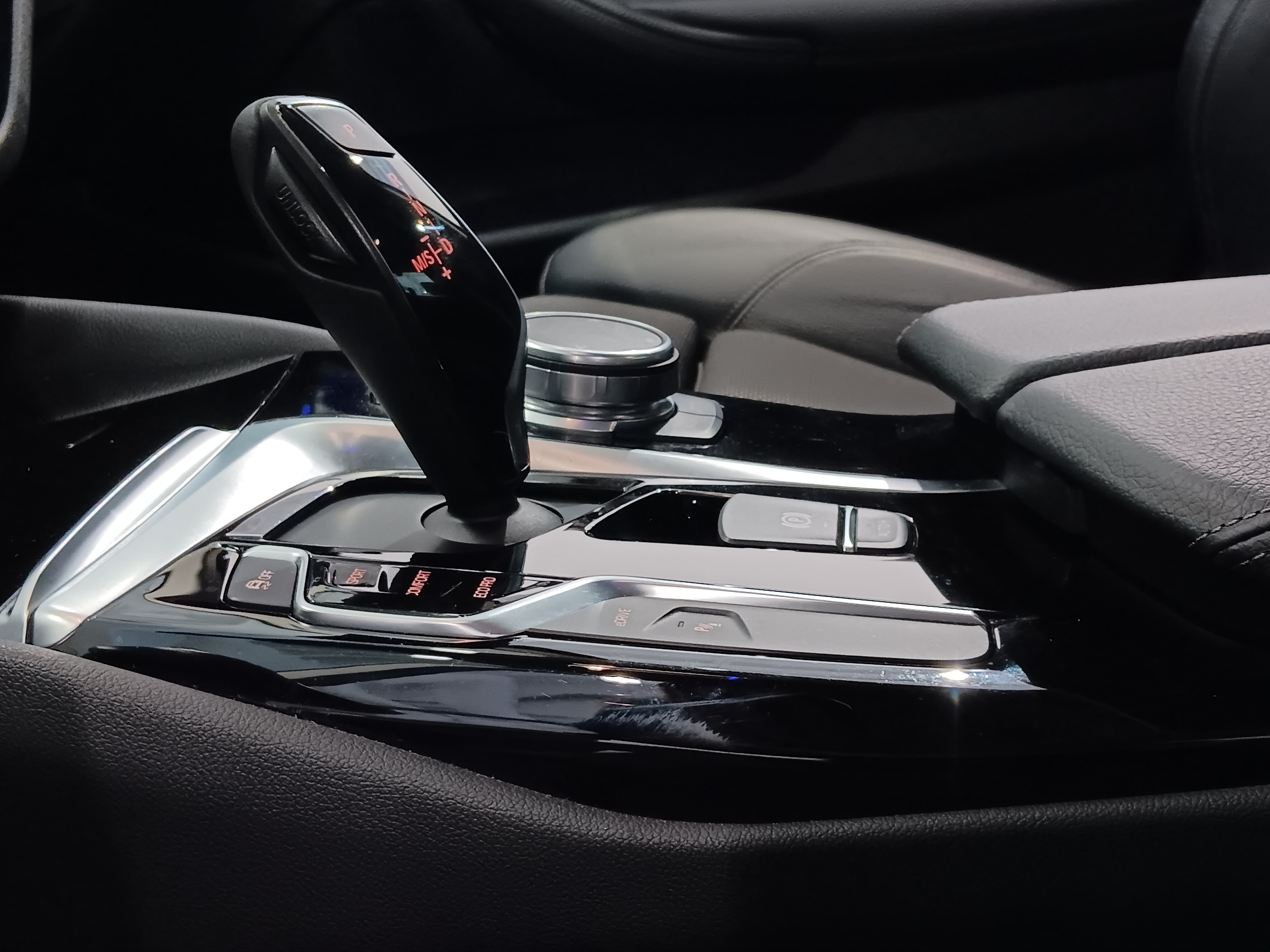 Bmw 530 G30 SEDAN 530E A IPERFORMANCE LAUNCH EDITION SPORT