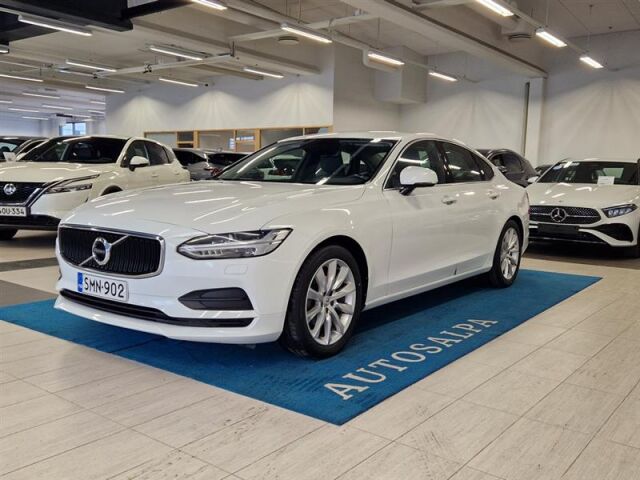 volvo S90 D3 MOMENTUM AUT